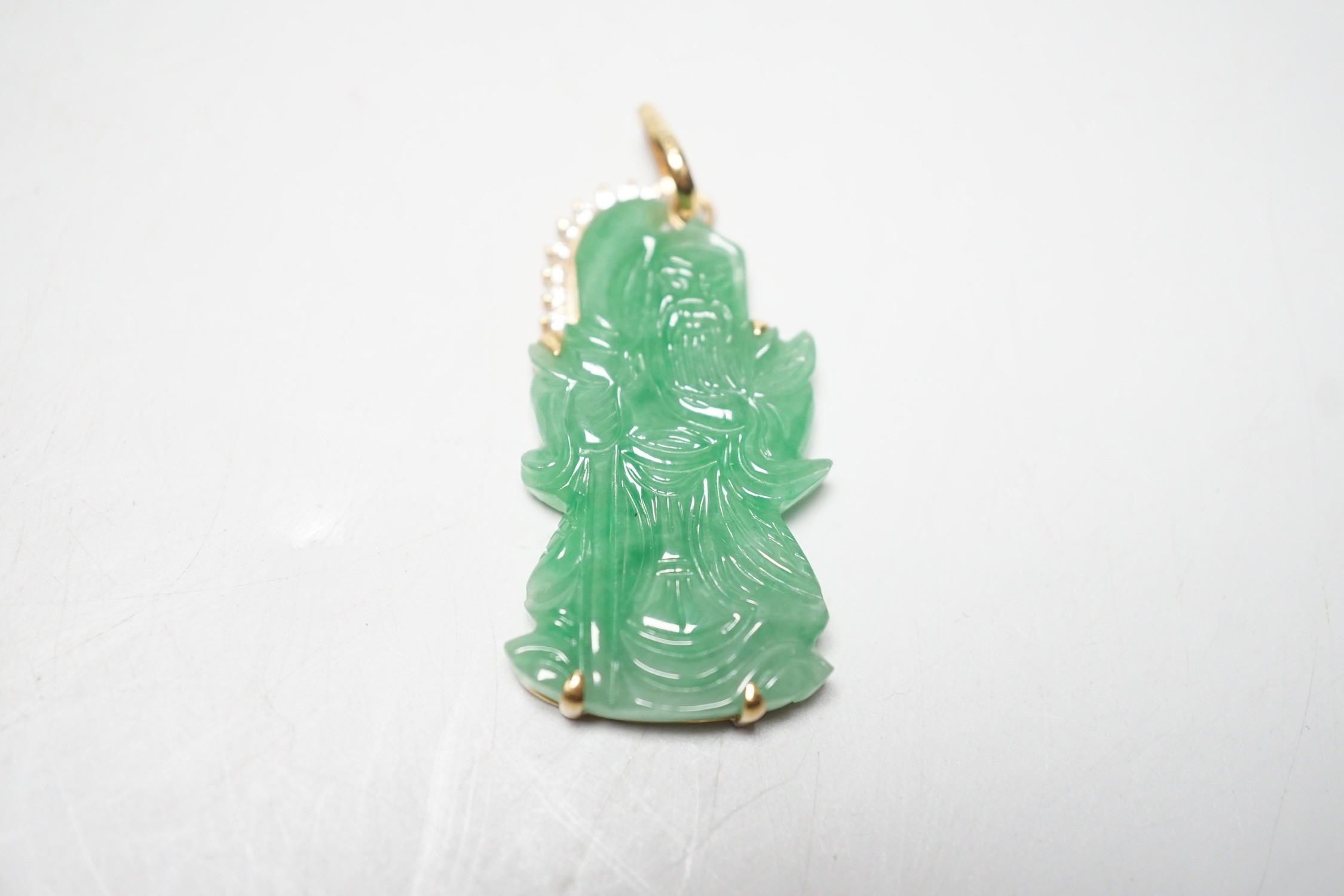 A modern 18k and diamond chip mounted jadeite pendant, carved as an immortal, 40mm, gross weight 9.1 - Image 3 of 4