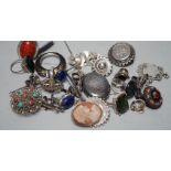 Assorted silver, white metal and other jewellery, including niello locket, Victorian cross