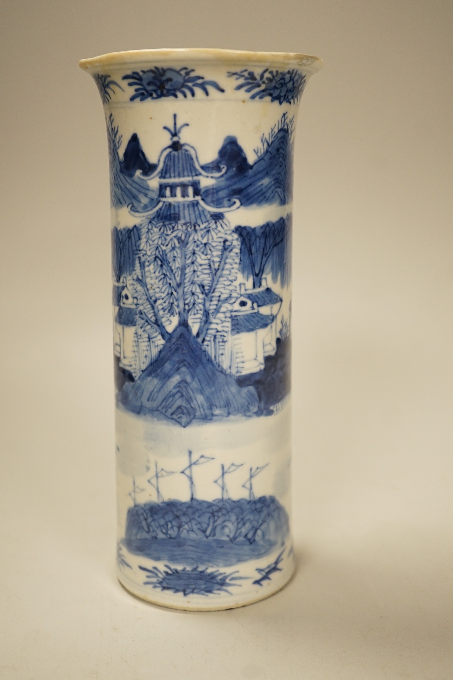 A Chinese blue and white sleeve vase, c.1900, 20cm tall - Image 2 of 4