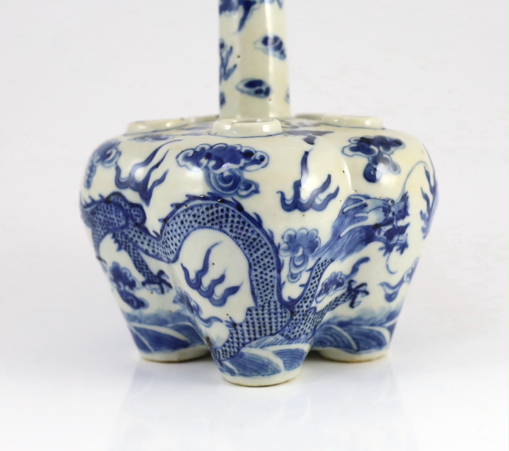 A Chinese blue and white ’dragon’ tulip vase, 19th century, painted with two confronting four claw - Image 5 of 8