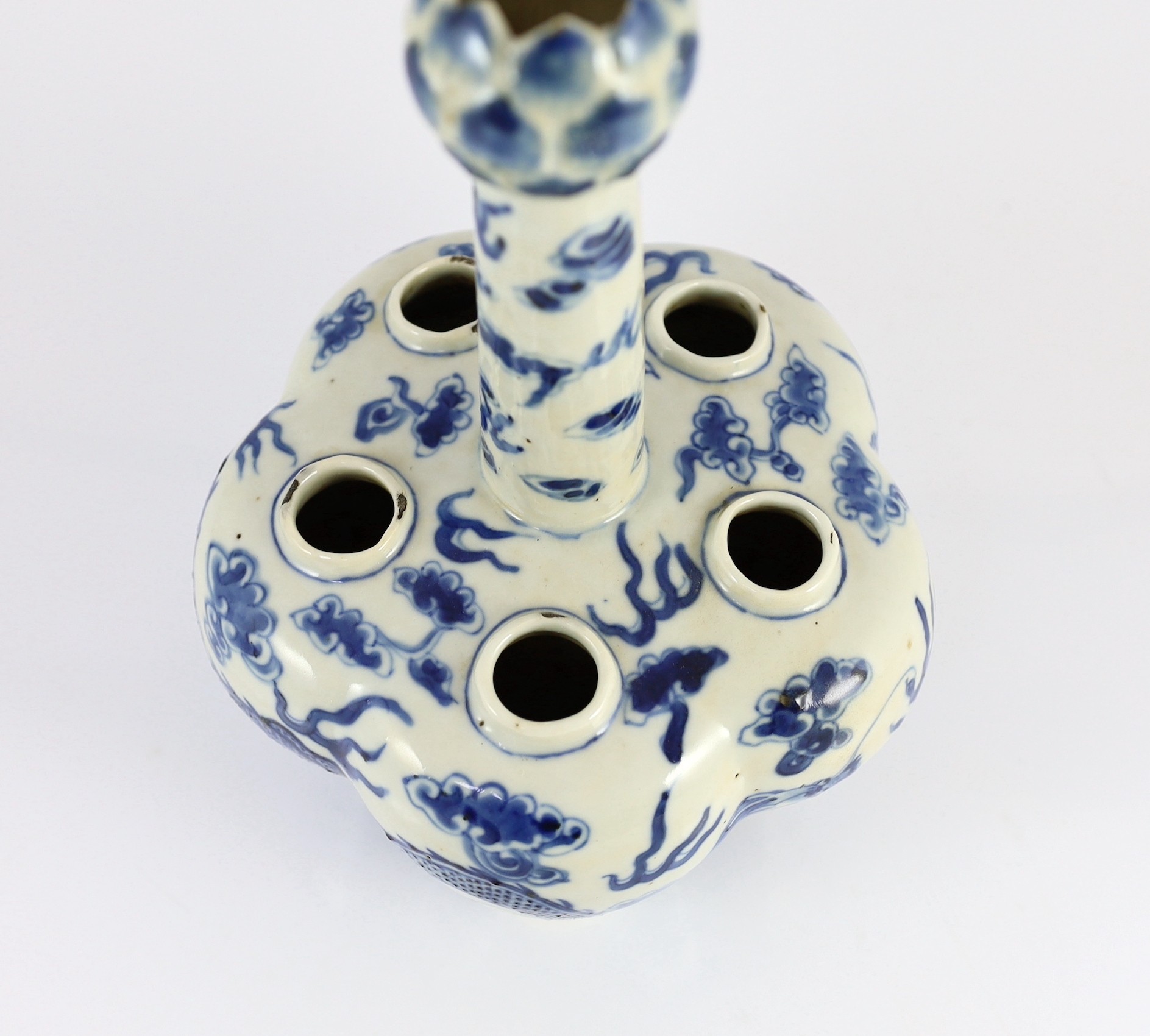 A Chinese blue and white ’dragon’ tulip vase, 19th century, painted with two confronting four claw - Image 7 of 8