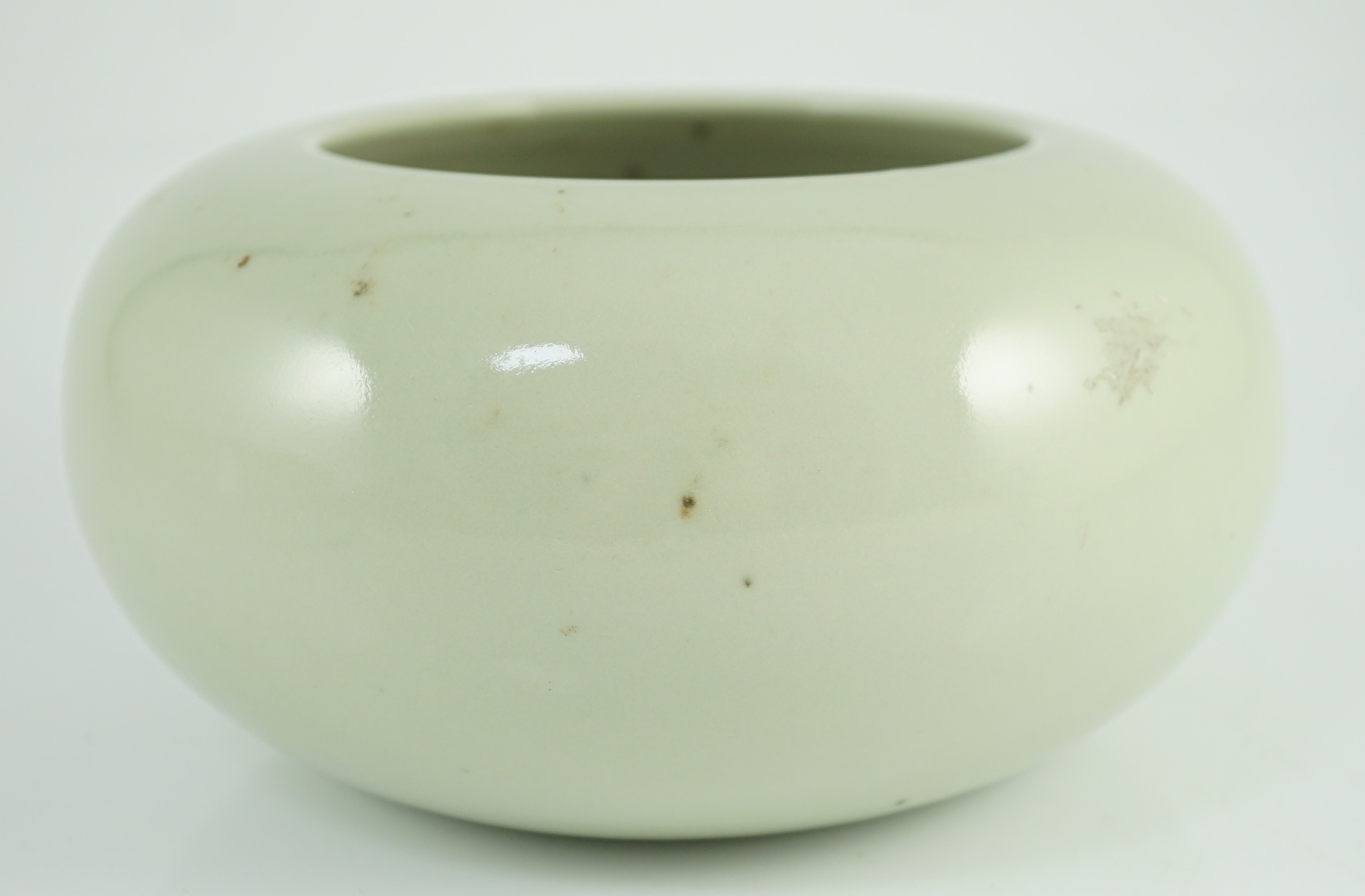 A Chinese celadon glazed water pot or alms bowl, late 19th century, with concave and unglazed - Image 3 of 5