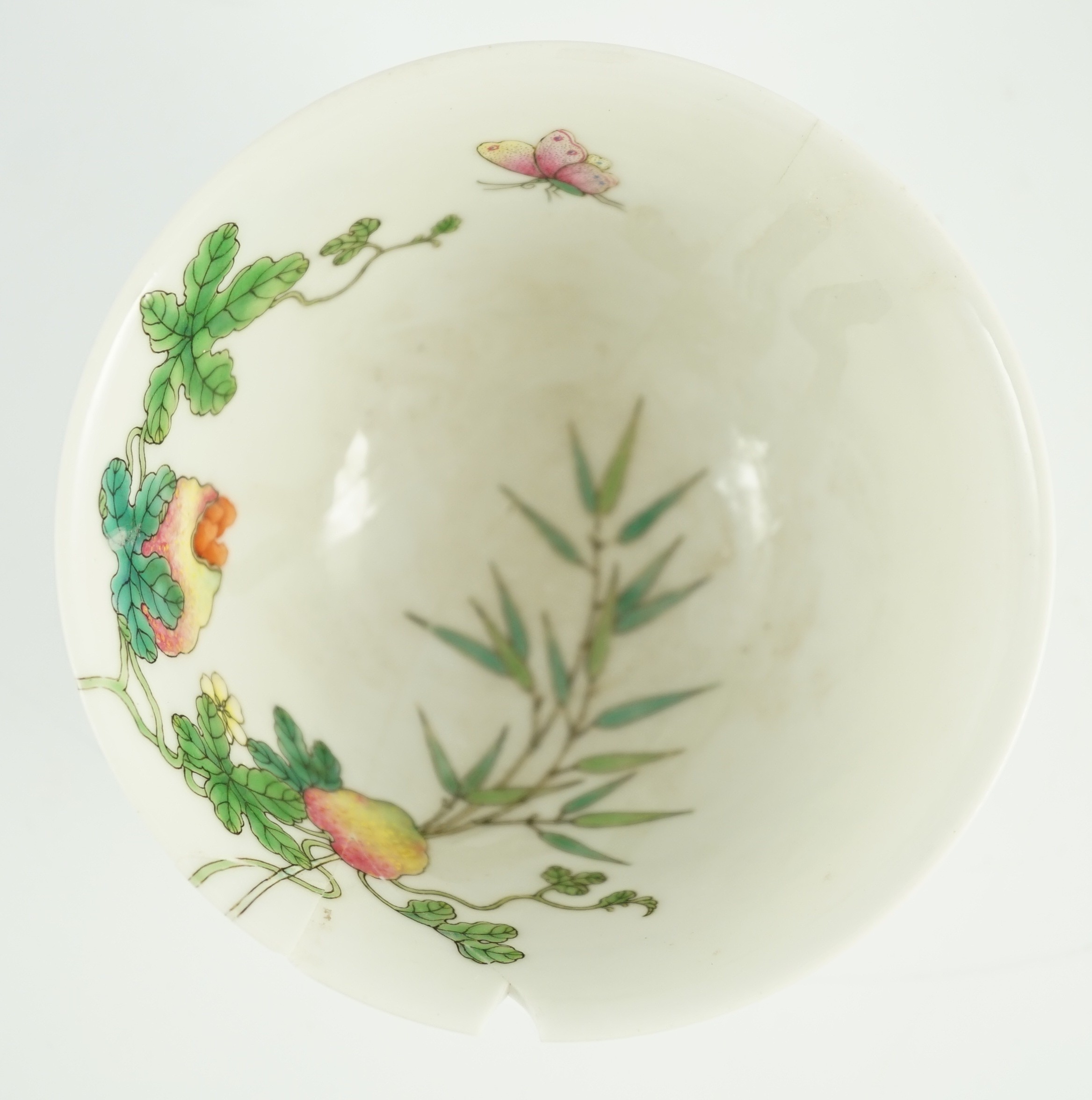 A Chinese famille rose bowl, Jiaqing seal mark and of the period (1796-1820), painted with - Image 6 of 9