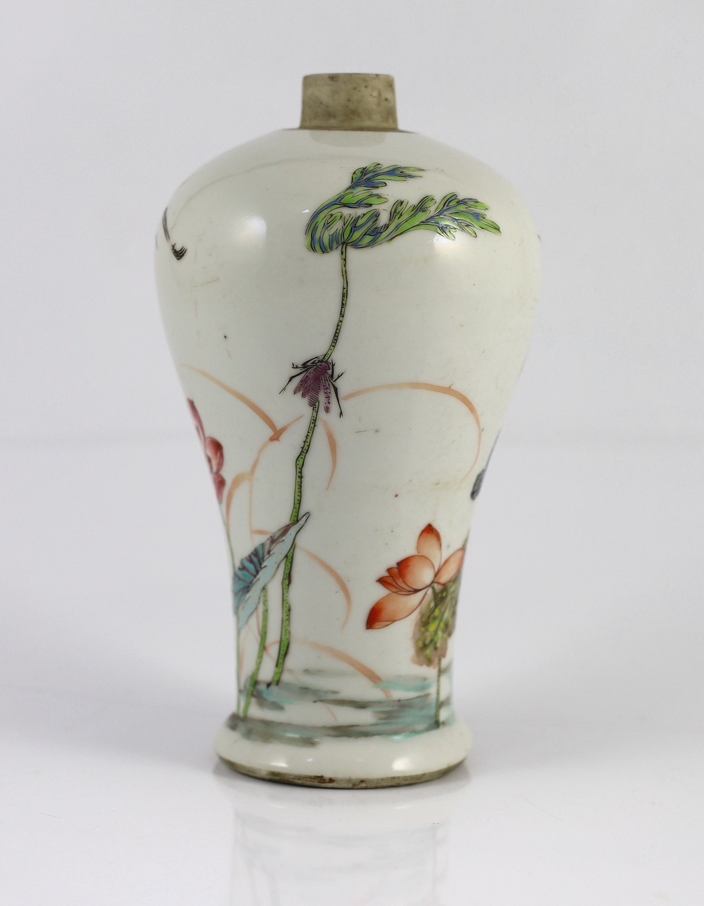 A Chinese famille rose baluster ‘crane and lotus’ meiping, Yongzheng period, finely painted with two - Image 3 of 6
