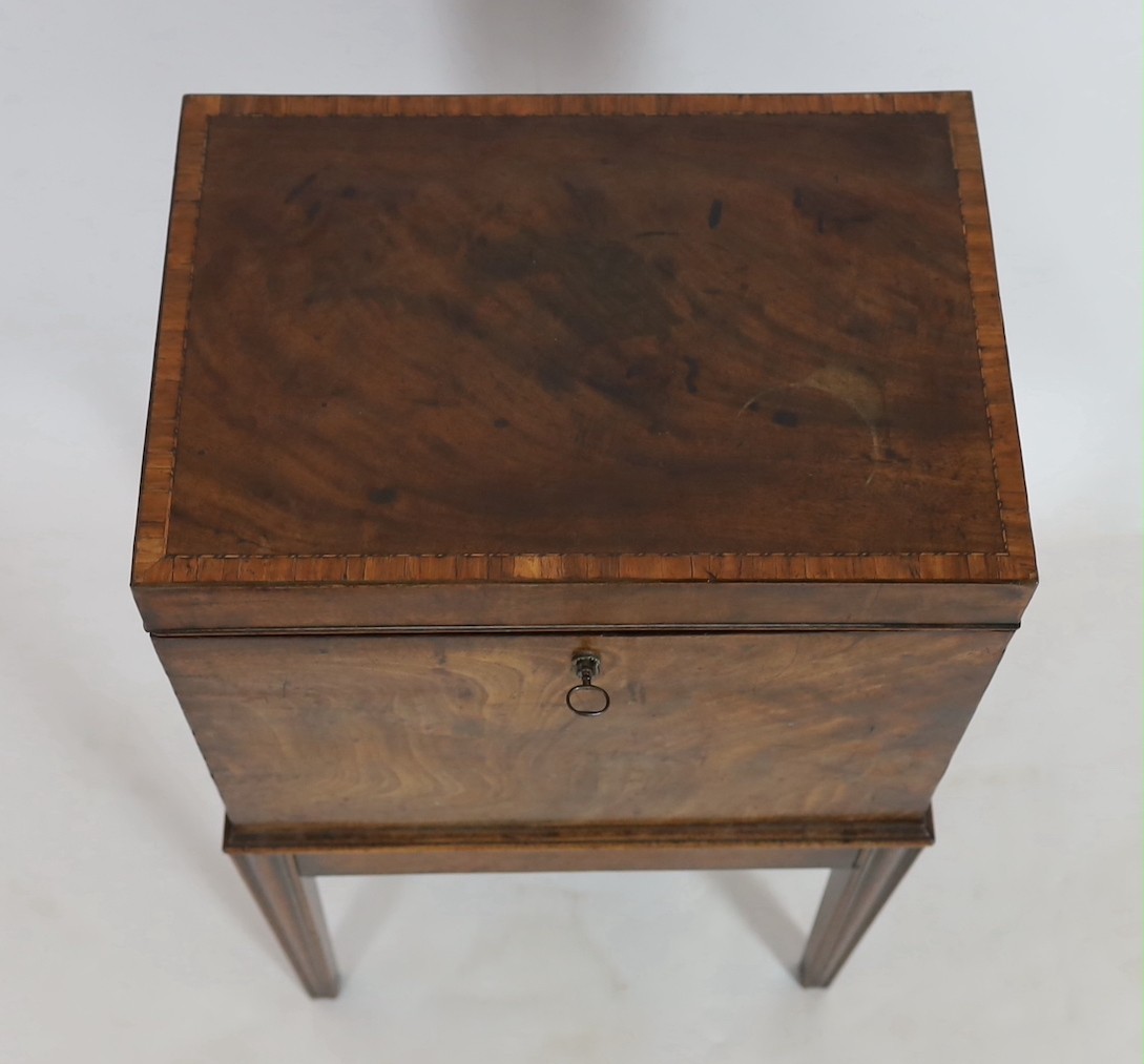 A George III rosewood banded mahogany cellaret, of plain rectangular form, with six division - Image 2 of 5