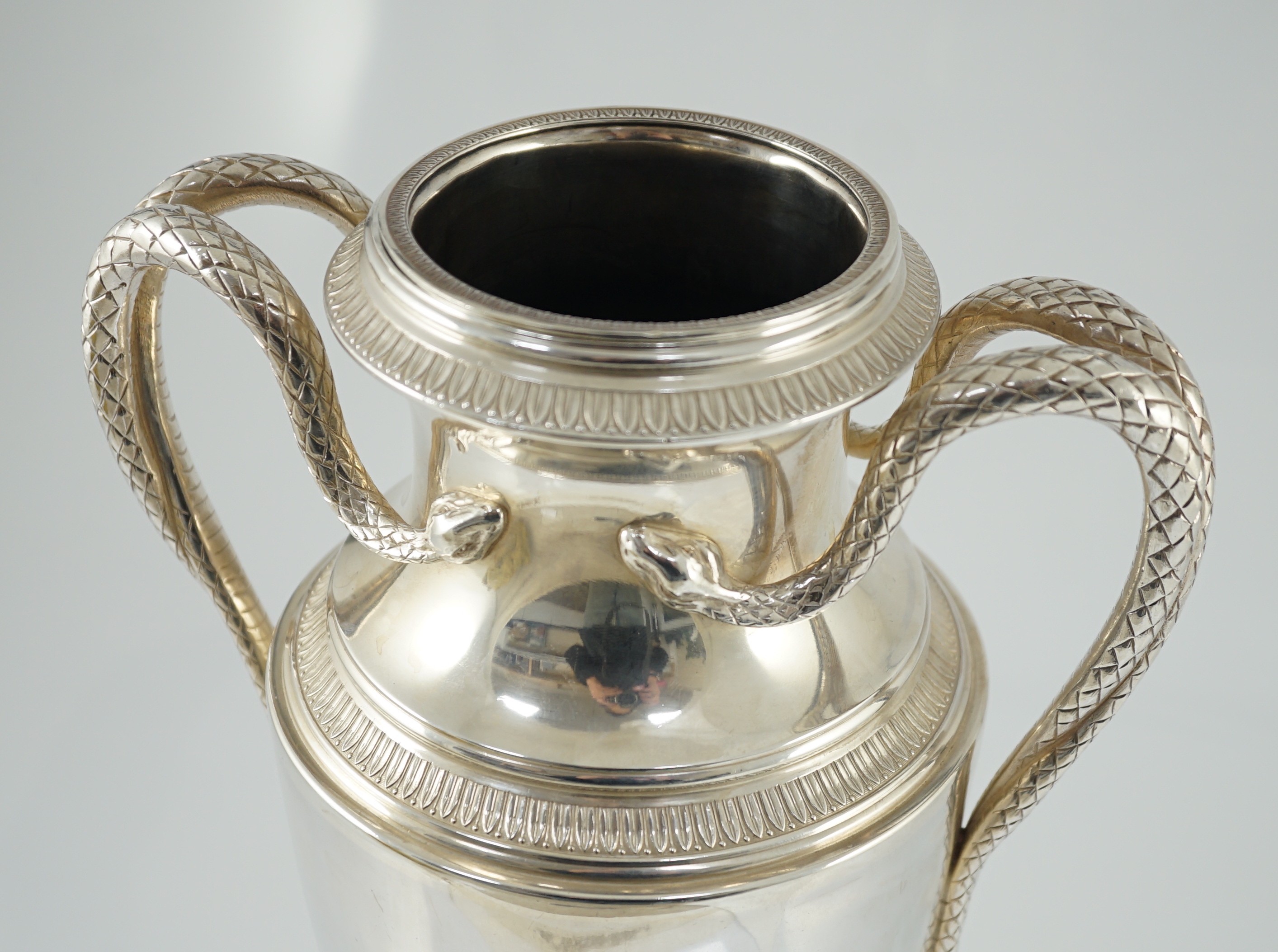 An early 20th century French 950 standard silver two handled vase shaped wine cooler, by Teytard - Image 2 of 8