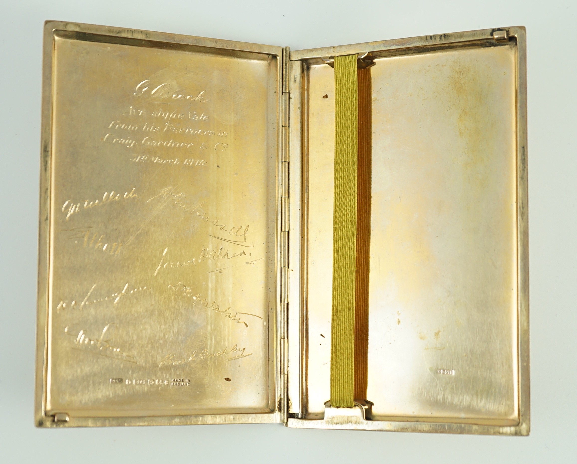 A George VI engine turned 9ct gold rectangular cigarette case, makers, B&S with engraved interior - Image 2 of 5
