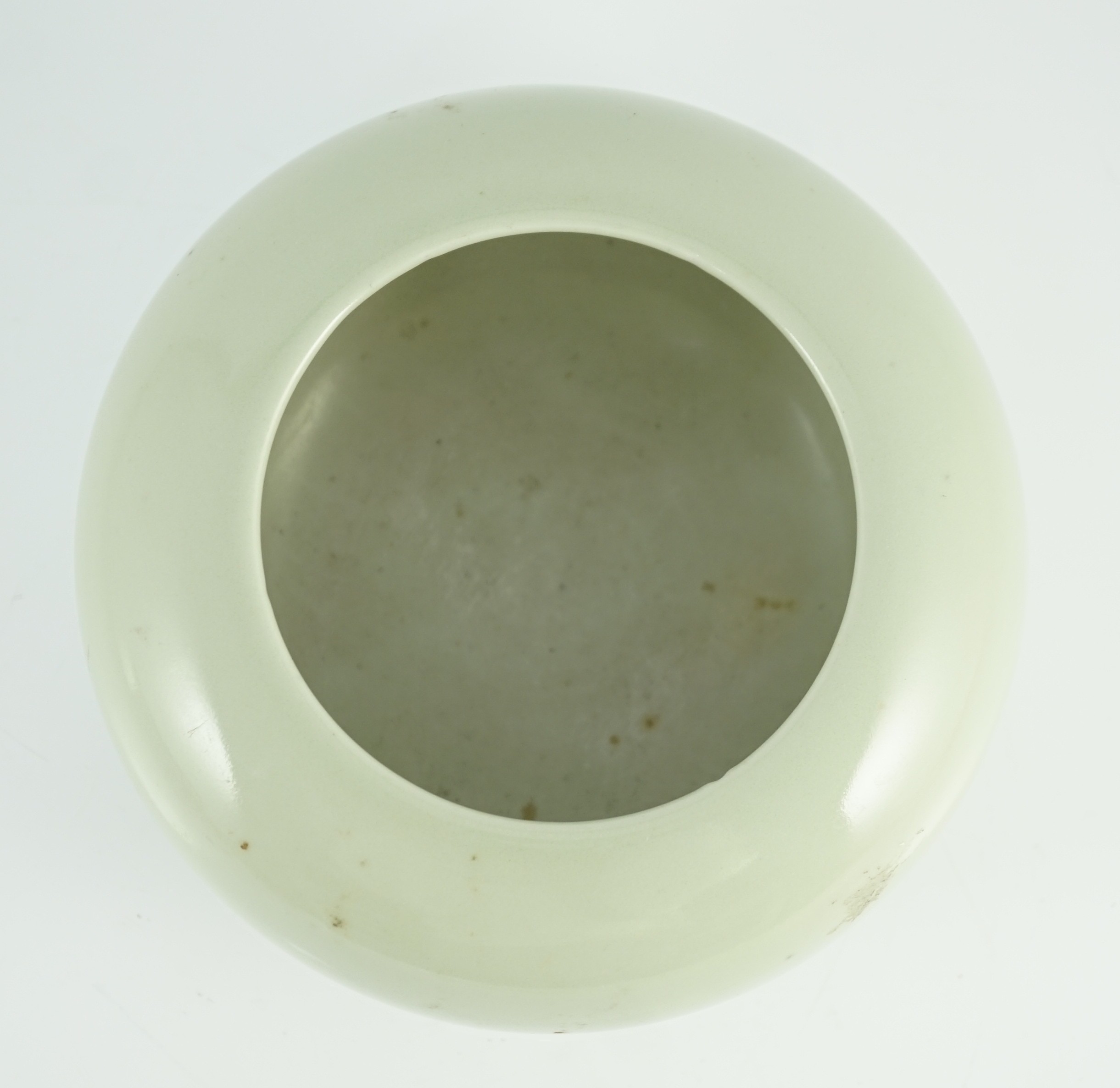 A Chinese celadon glazed water pot or alms bowl, late 19th century, with concave and unglazed - Image 4 of 5