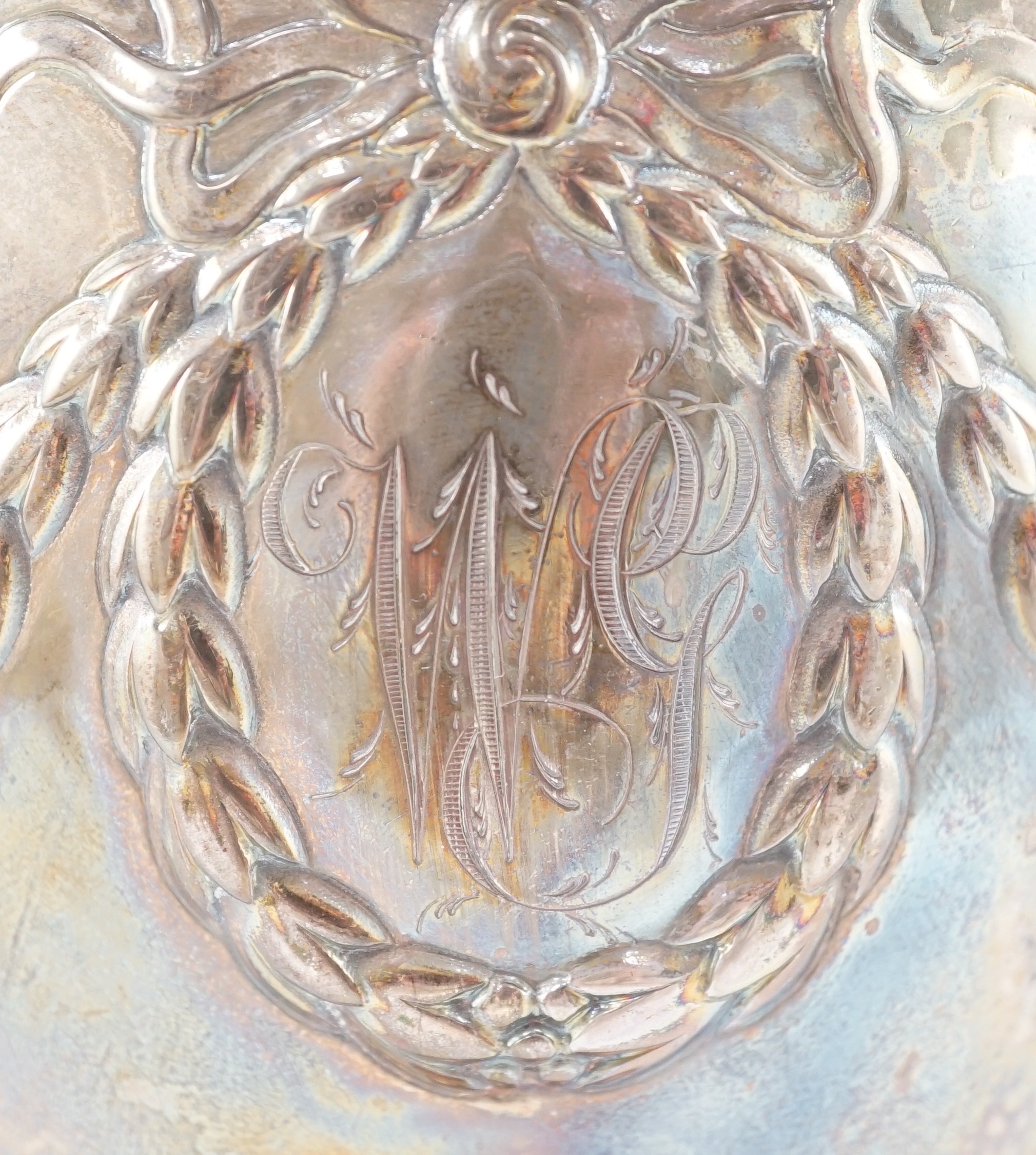 A George III silver presentation two handled vase shaped pedestal cup and cover by Richard - Image 2 of 7