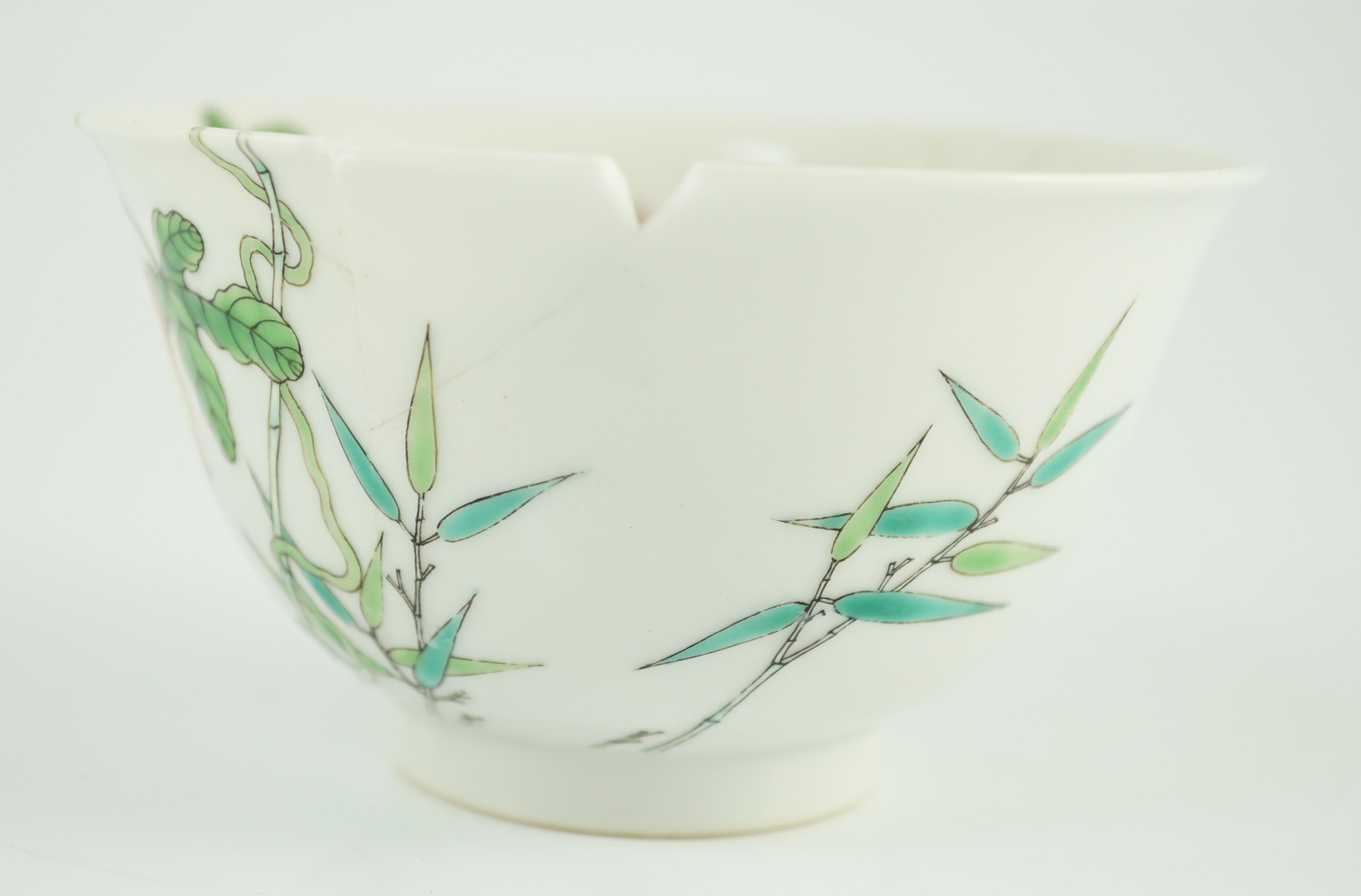 A Chinese famille rose bowl, Jiaqing seal mark and of the period (1796-1820), painted with - Image 5 of 9
