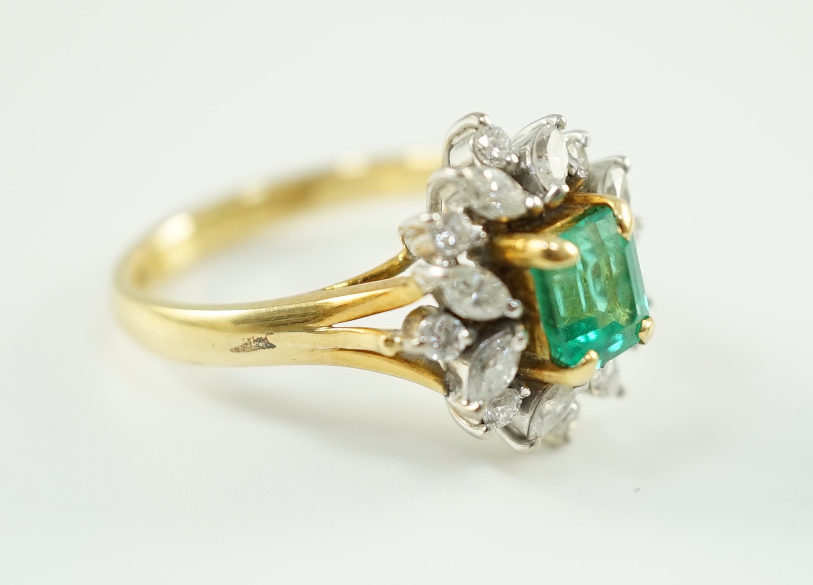 A modern 18k gold emerald and diamond set suite of jewellery, comprising an oval cluster ring, set - Image 4 of 4