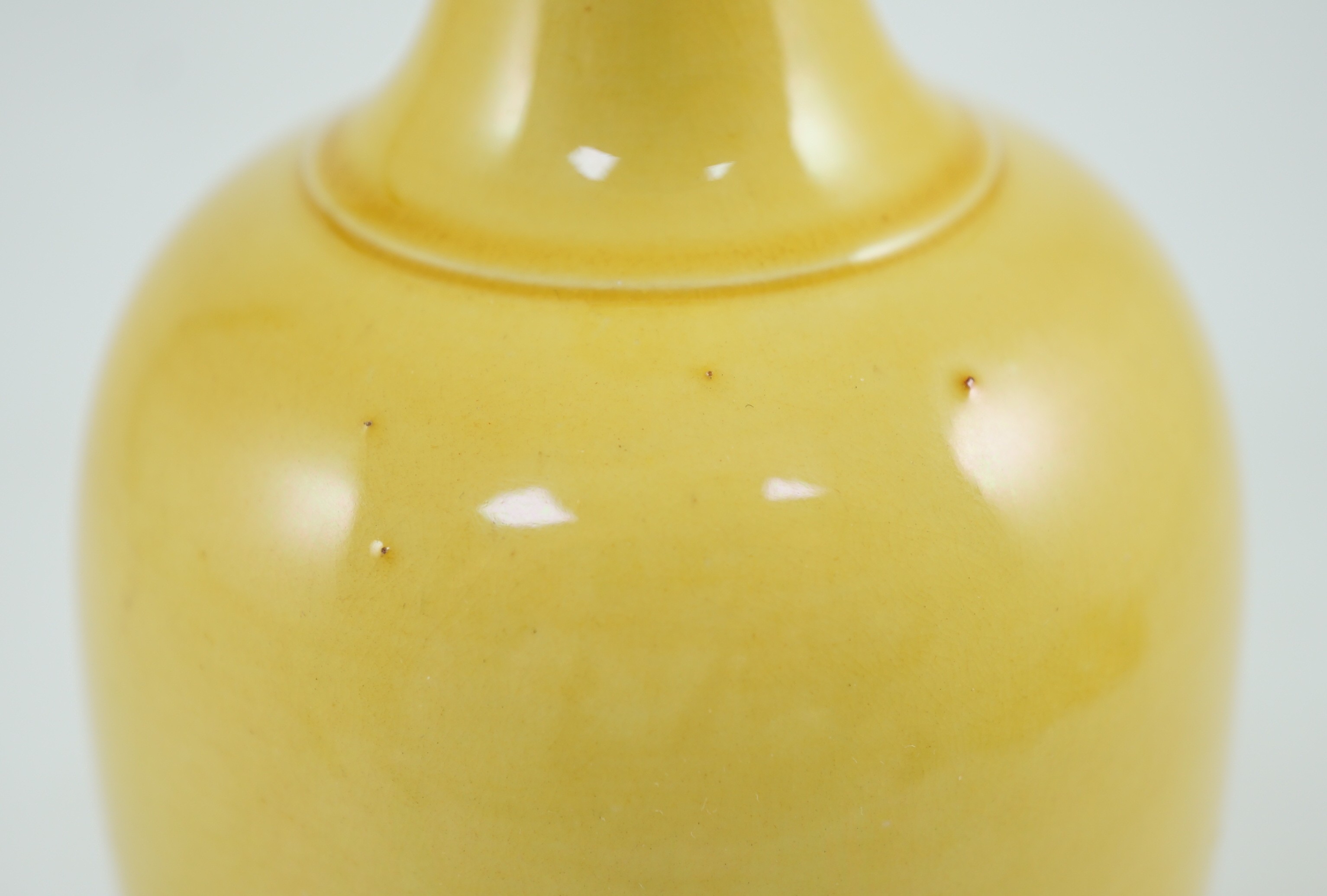 A Chinese yellow glazed bottle vase, Kangxi mark possibly Republic period, 24.2cm high***CONDITION - Image 4 of 6