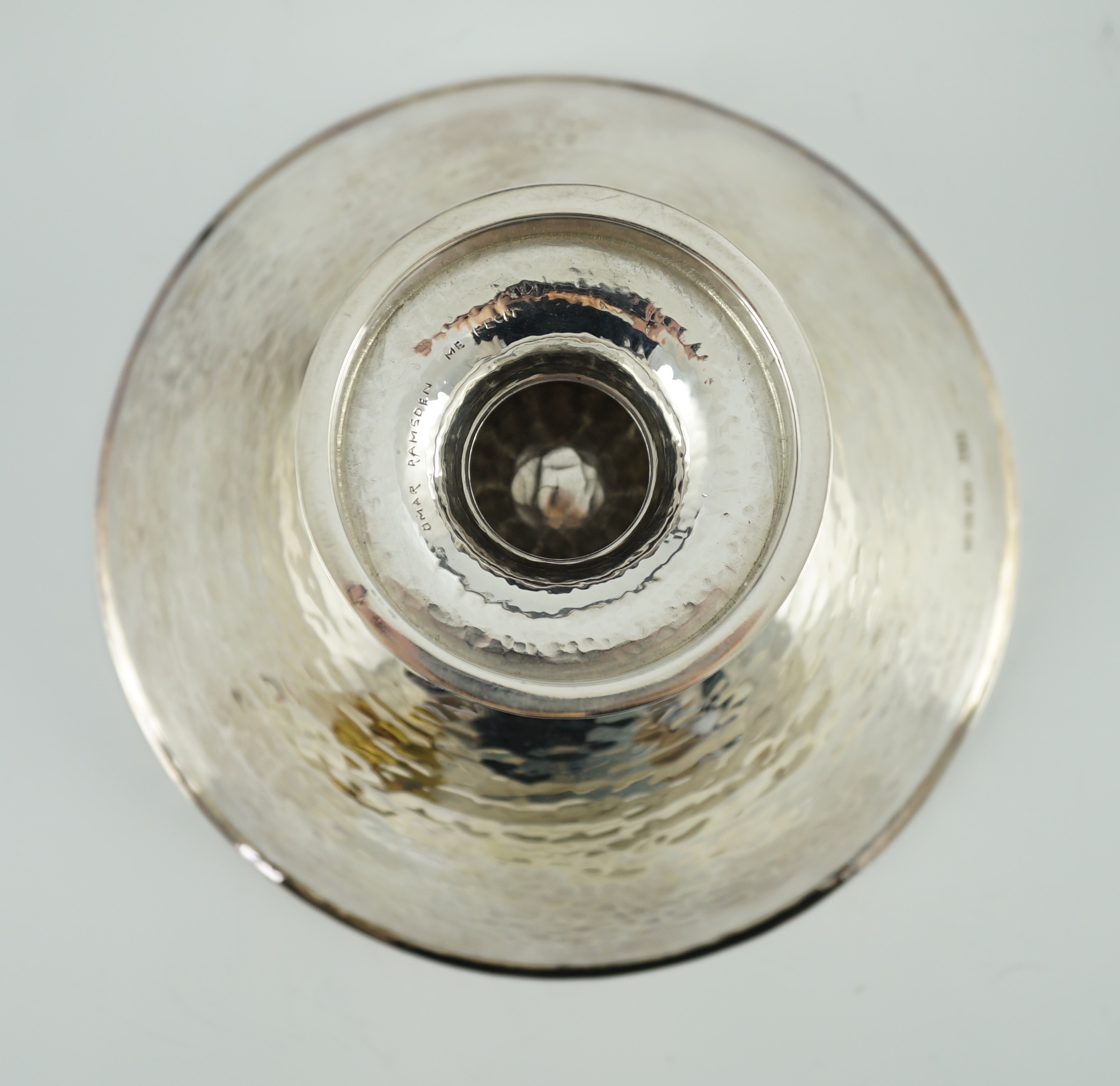 A George V Omar Ramsden planished silver pedestal bowl, with knopped stem, on circular foot, with - Image 3 of 5