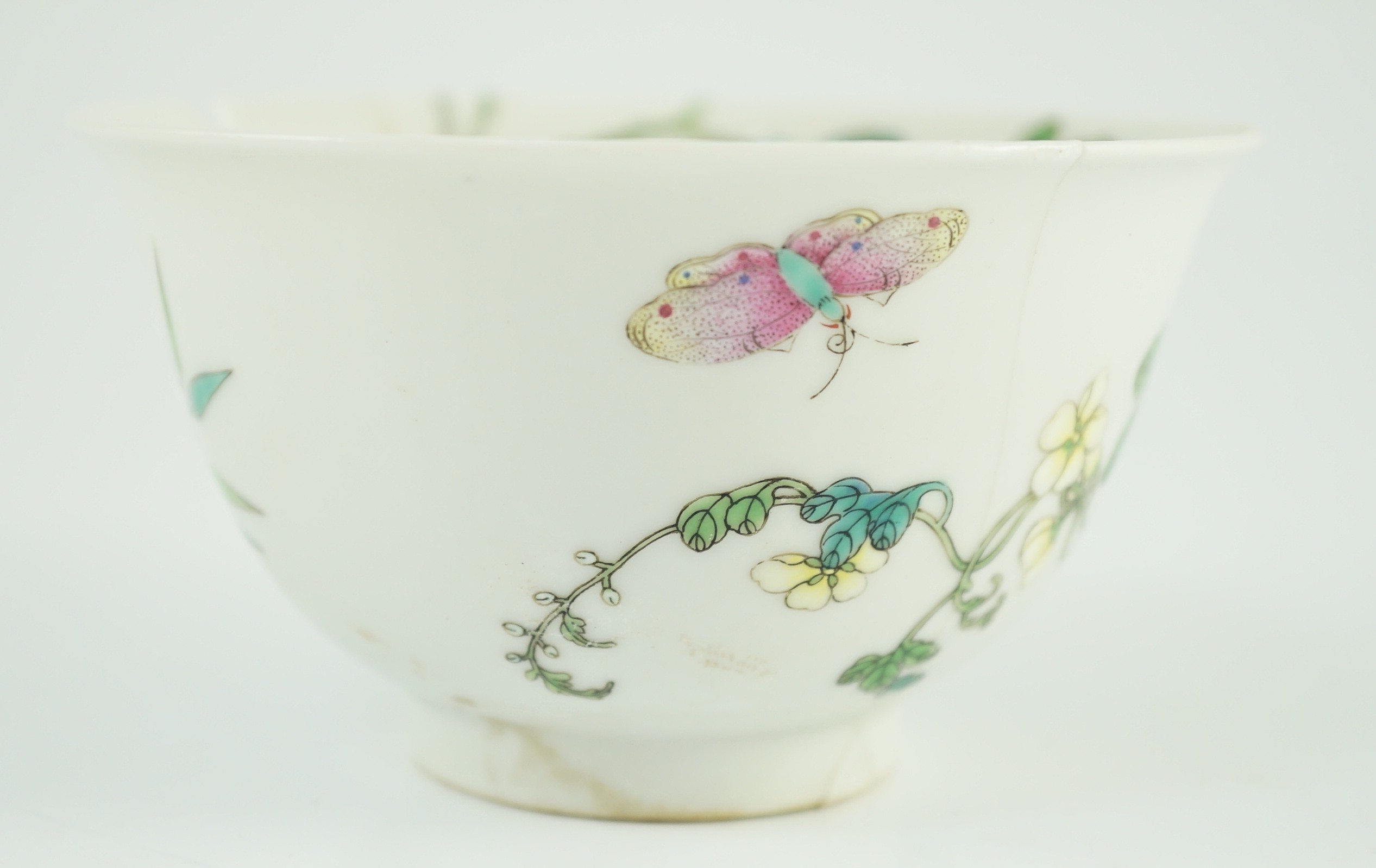 A Chinese famille rose bowl, Jiaqing seal mark and of the period (1796-1820), painted with - Image 3 of 9