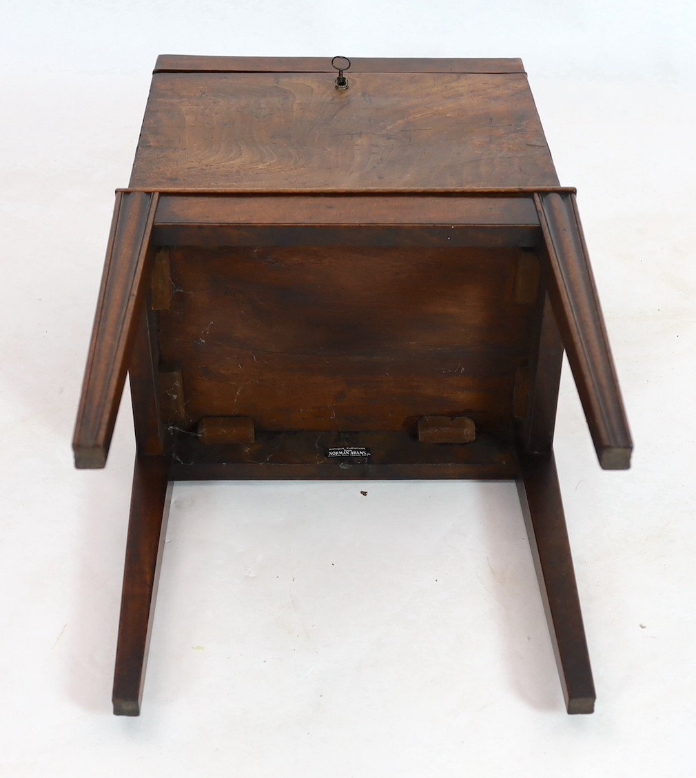 A George III rosewood banded mahogany cellaret, of plain rectangular form, with six division - Image 4 of 5