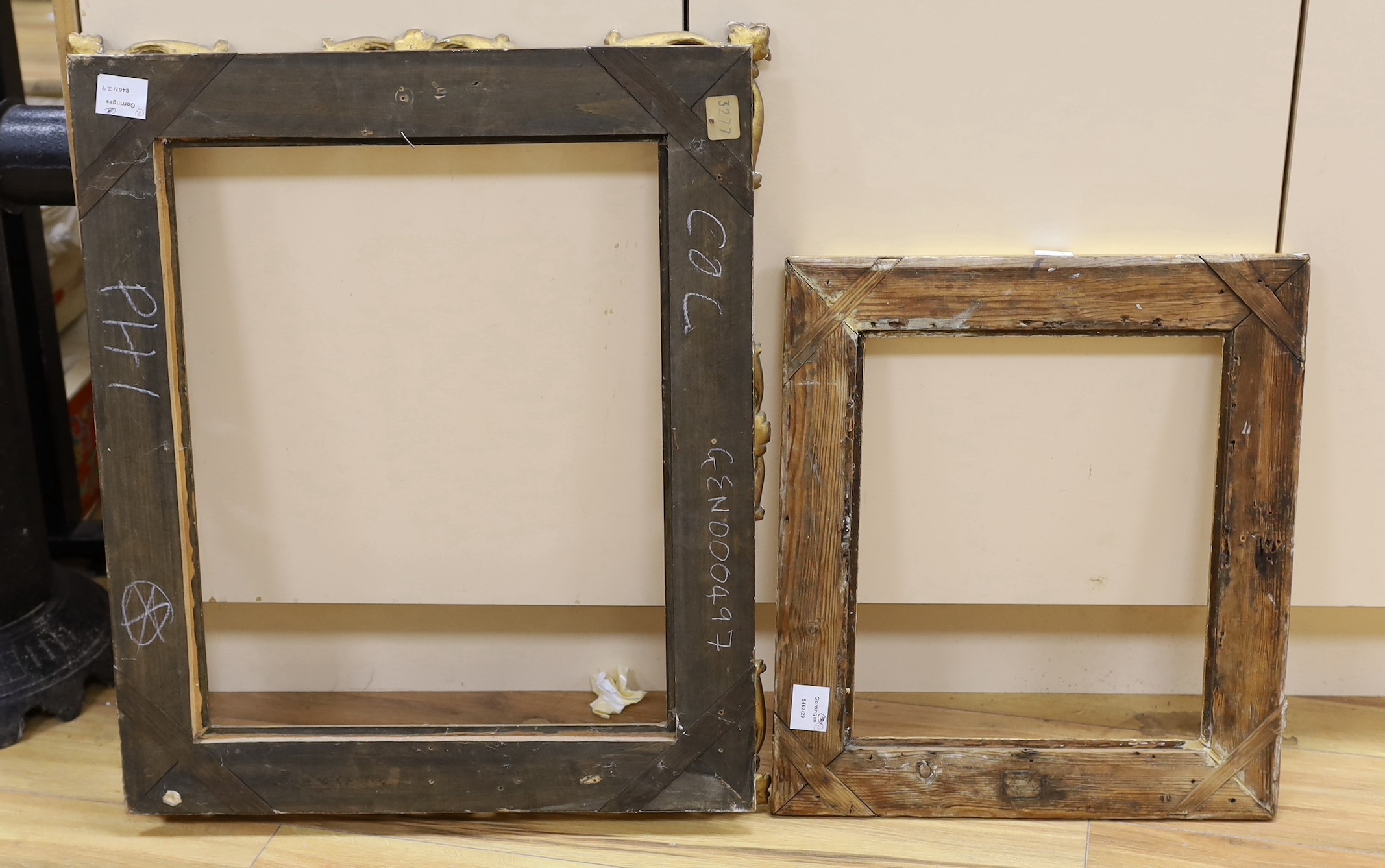 Two 19th century gilt gesso picture frames, apertures 51 x 39.5cm and 35.5 x 30cm - Image 3 of 3