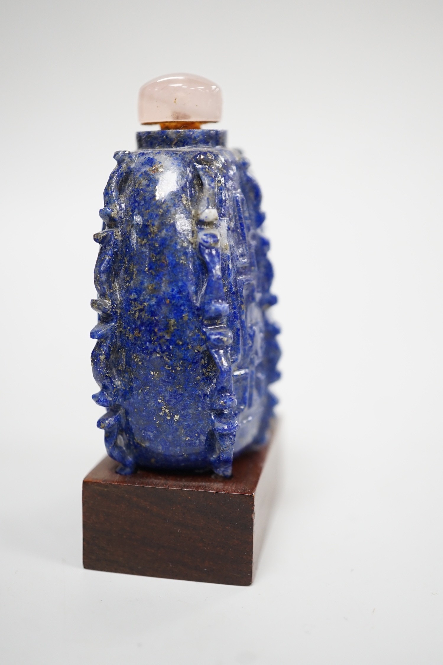 A Chinese archaistic lapis lazuli snuff bottle, 20th century, 5.2cm Provenance - the former owner - Image 4 of 4