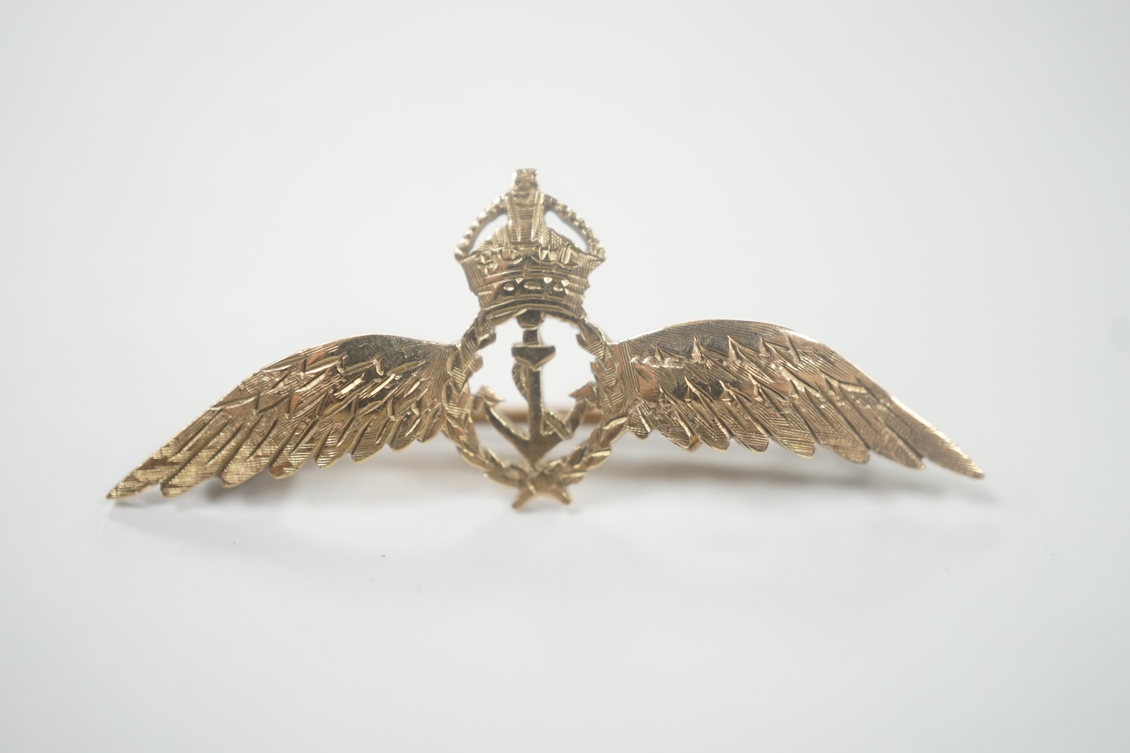 A 9ct RAF sweetheart’s brooch, 40mm, 2.6 grams. - Image 2 of 3