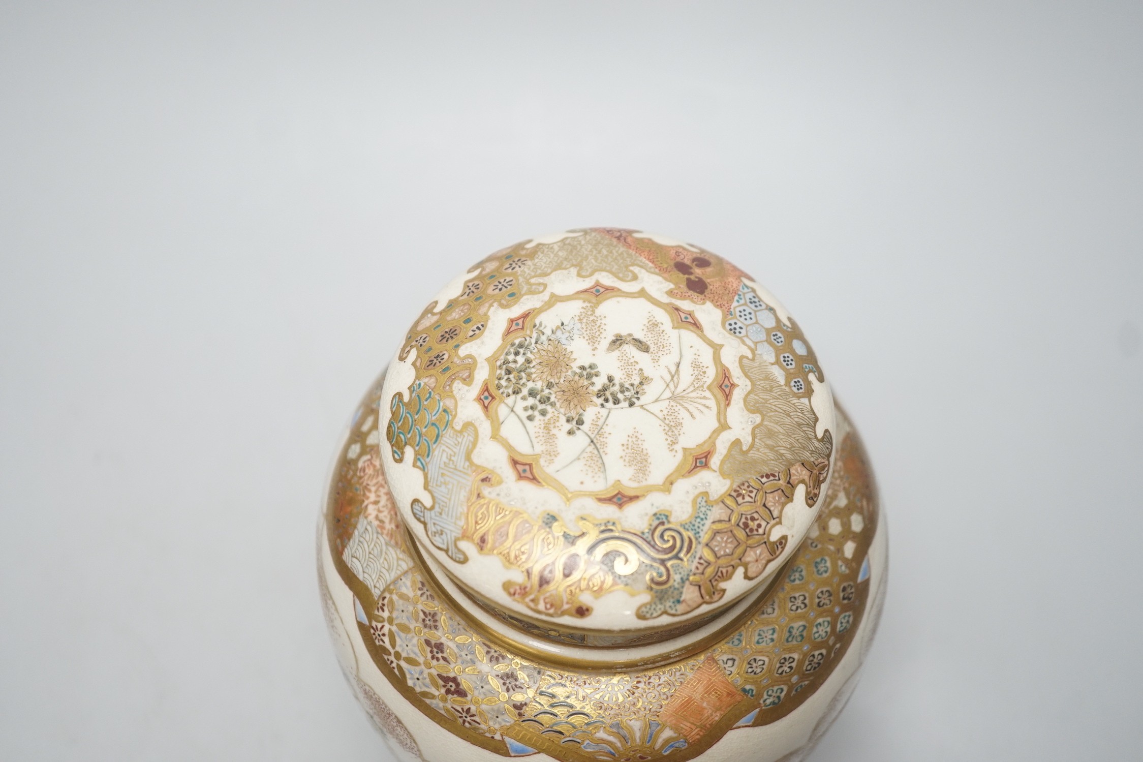 A Japanese Satsuma pot pourri jar and cover, Meiji period, 22cm tall - Image 5 of 8