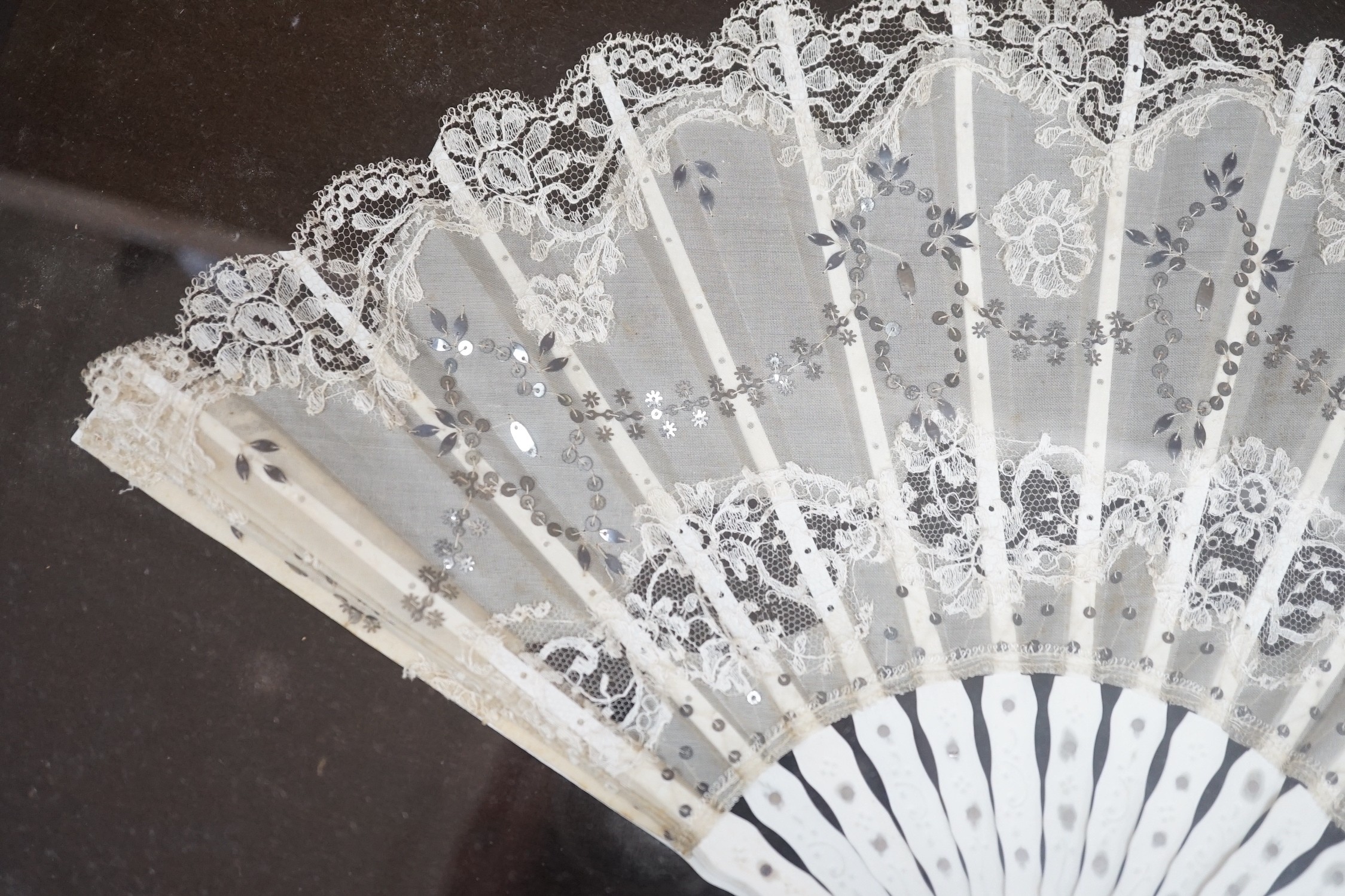 A pair of 19th century cased bone and painted lace fans, 40cm long excl frame - Image 7 of 9
