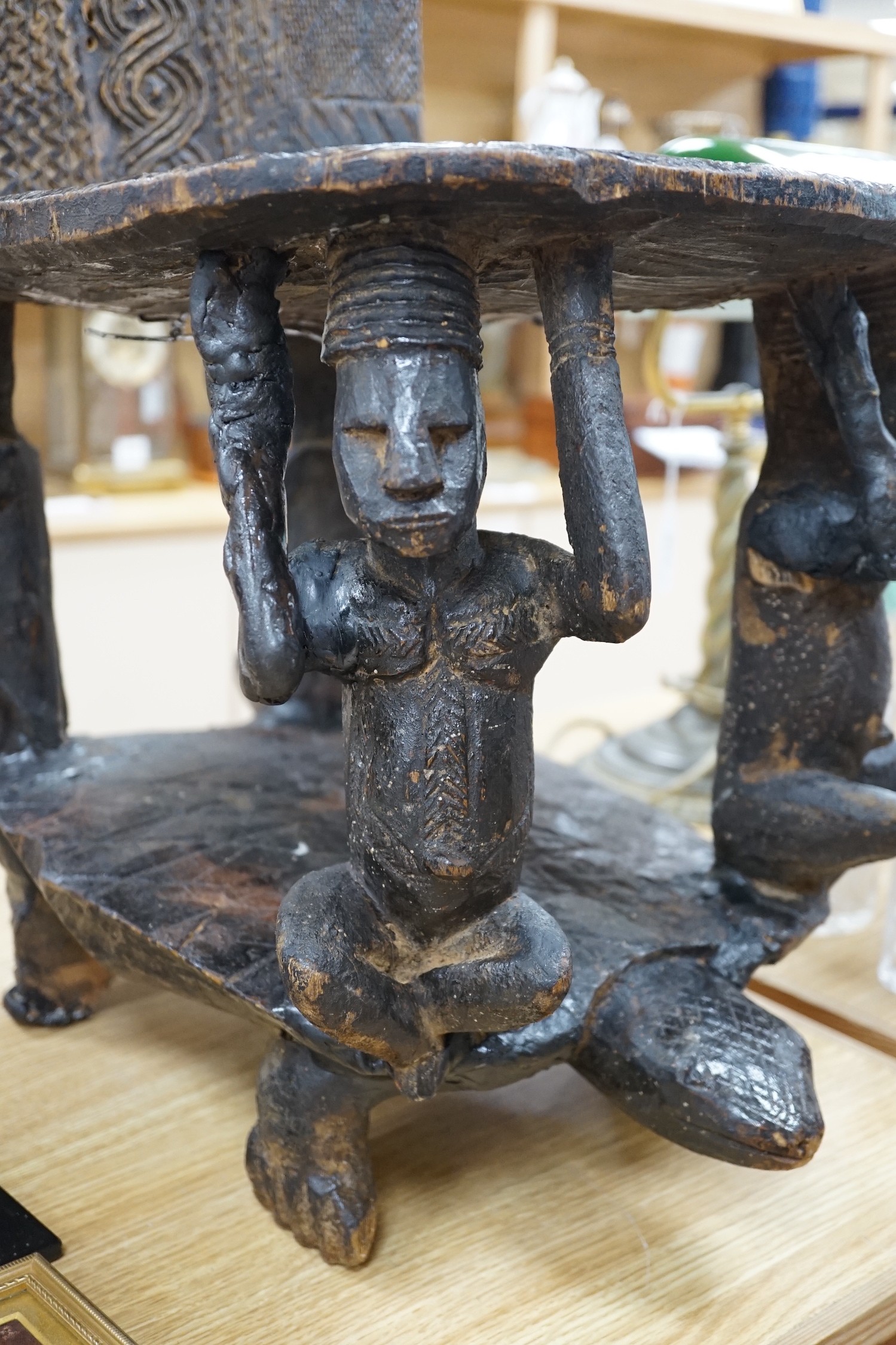 An African tribal carved hardwood chair, possibly Congo. 76cm tall - Image 2 of 5