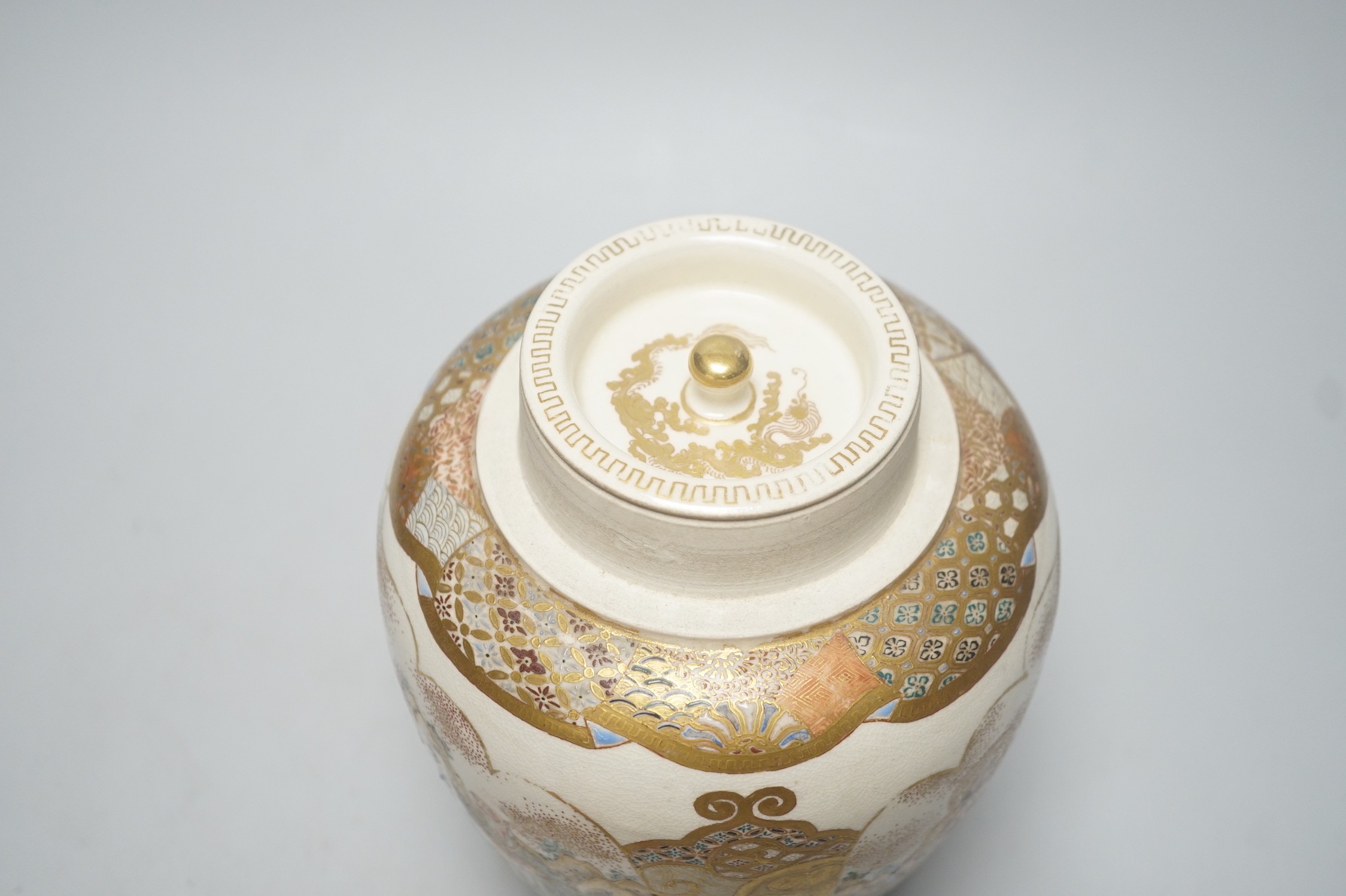 A Japanese Satsuma pot pourri jar and cover, Meiji period, 22cm tall - Image 6 of 8