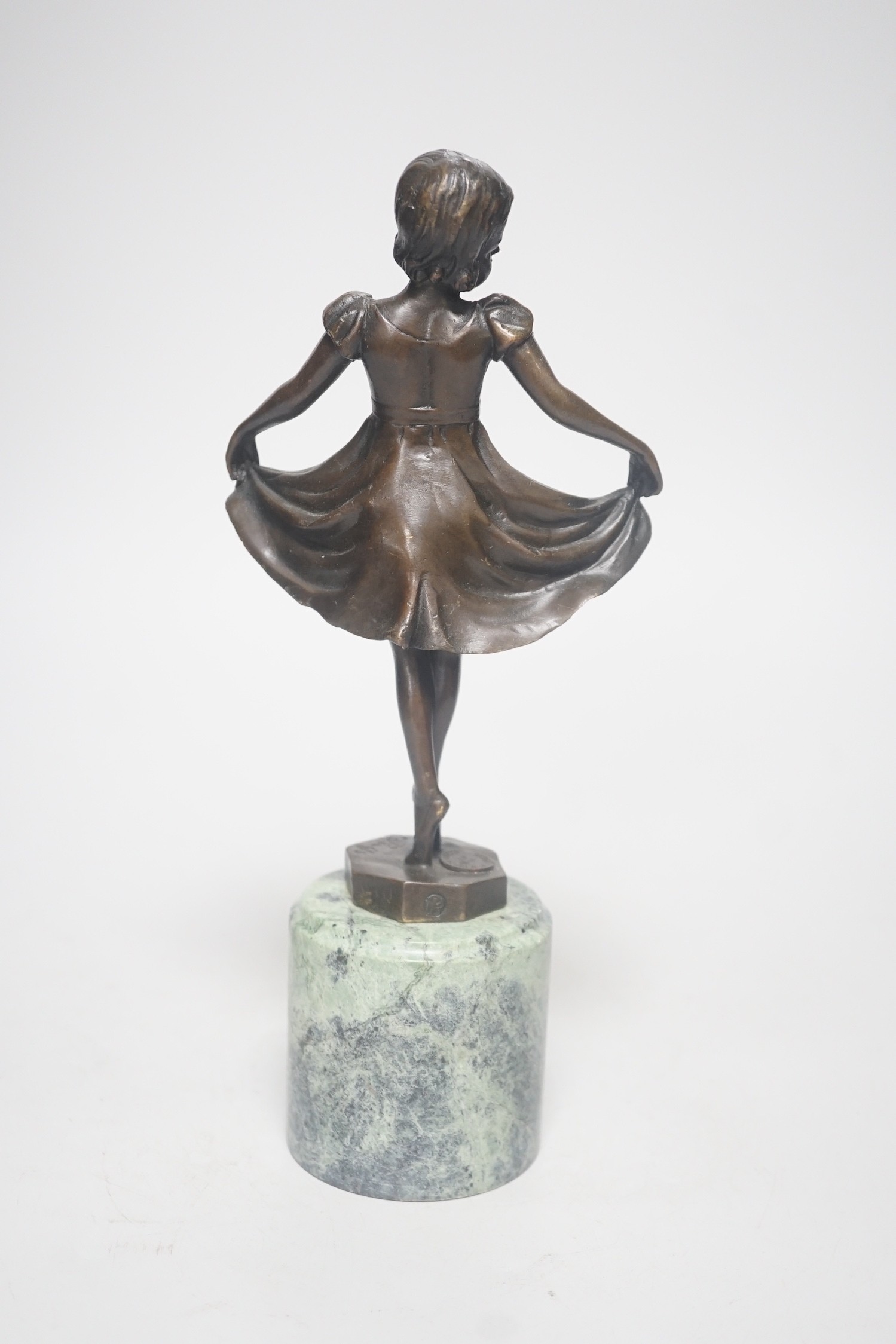 After Ferdinand Preiss (1882-1943), a bronze of a curtsying girl, on marble base, 27cm - Image 6 of 6