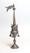 Judaica- A George V embossed silver spice tower, by J. Zeving, London, 1913, 26.5cm, 3.7oz.