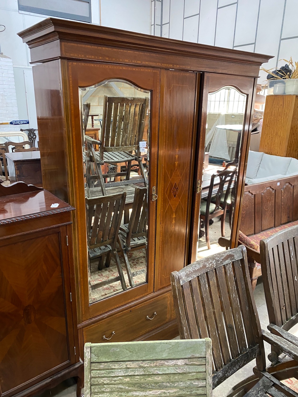 An Edwardian inlaid mahogany mirrored wardrobe, width 158cm, depth 52cm, height 208cm - Image 2 of 2