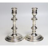 A modern pair of 18th century style candlesticks, Richards & Knight, London, 1971, height 15.7cm,