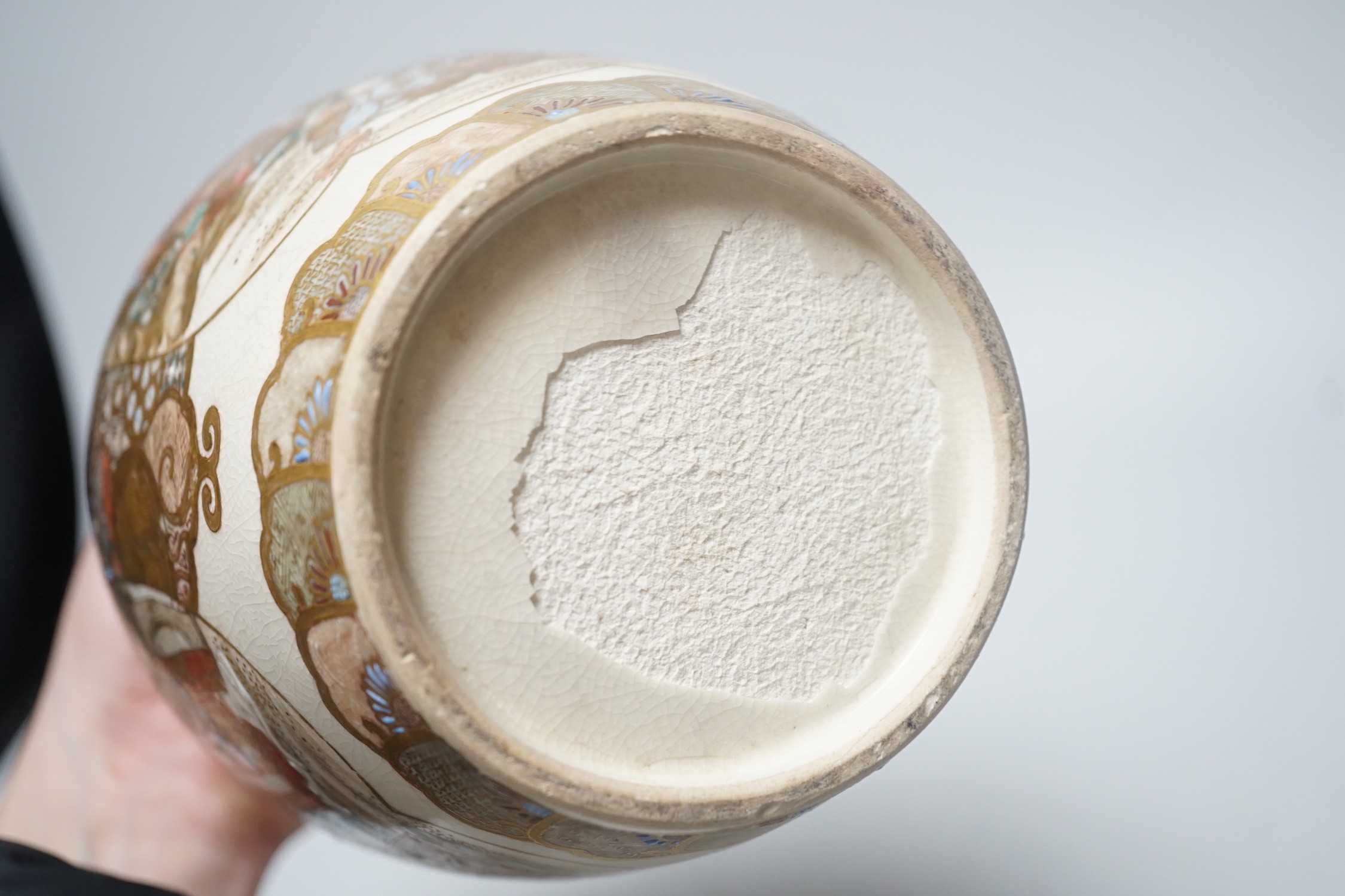 A Japanese Satsuma pot pourri jar and cover, Meiji period, 22cm tall - Image 8 of 8