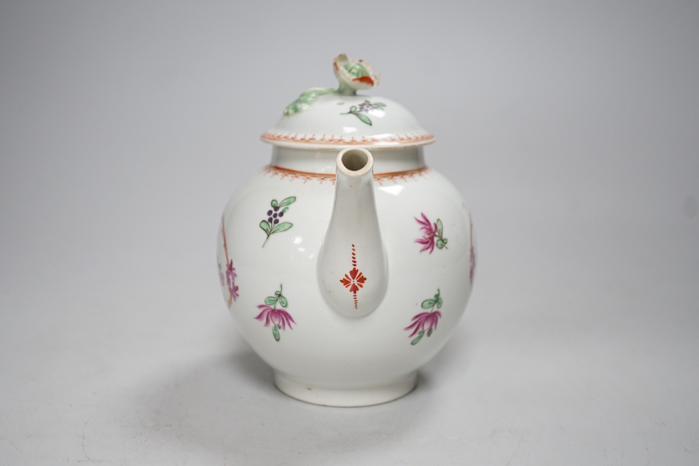An 18th century Worcester teapot and cover painted in Chinese export style with flowers in an oval - Image 2 of 6