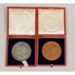 Two Queen Victoria Diamond Jubilee medals, silver and bronze, cased