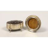 A small George V silver and piqué mounted trinket box, Chester, 1912, 79mm and a small circular