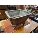 A George IV octagonal mahogany cellarette lacking cover, width 69cm, depth 54cm, height 50cm