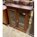 A Victorian glazed mahogany bookcase, width 82cm, depth 30cm, height 94cm