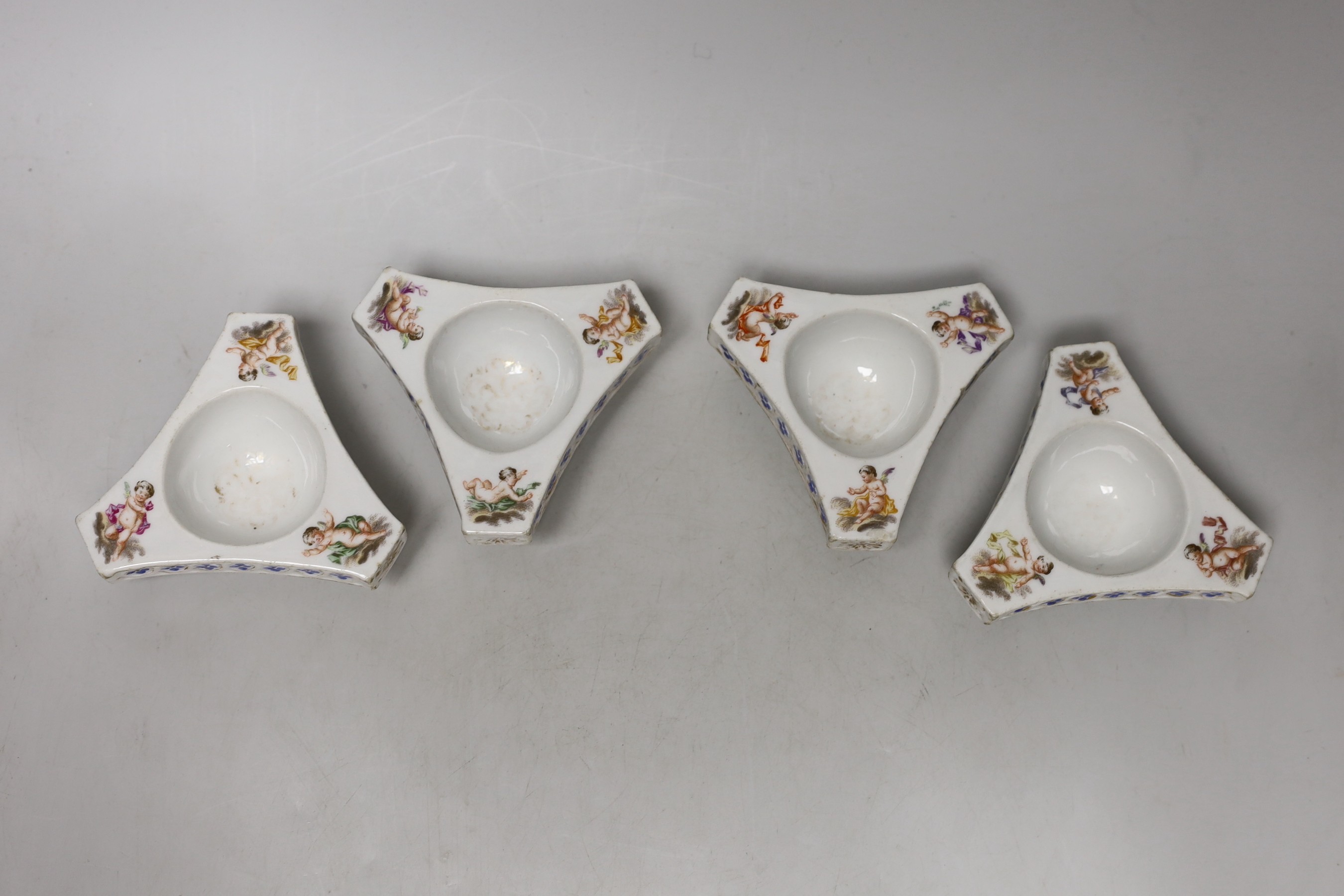 A set of four Dresden triangular cherub salts, Helena Wolfsohn atelier, 8cms wide - Image 2 of 3