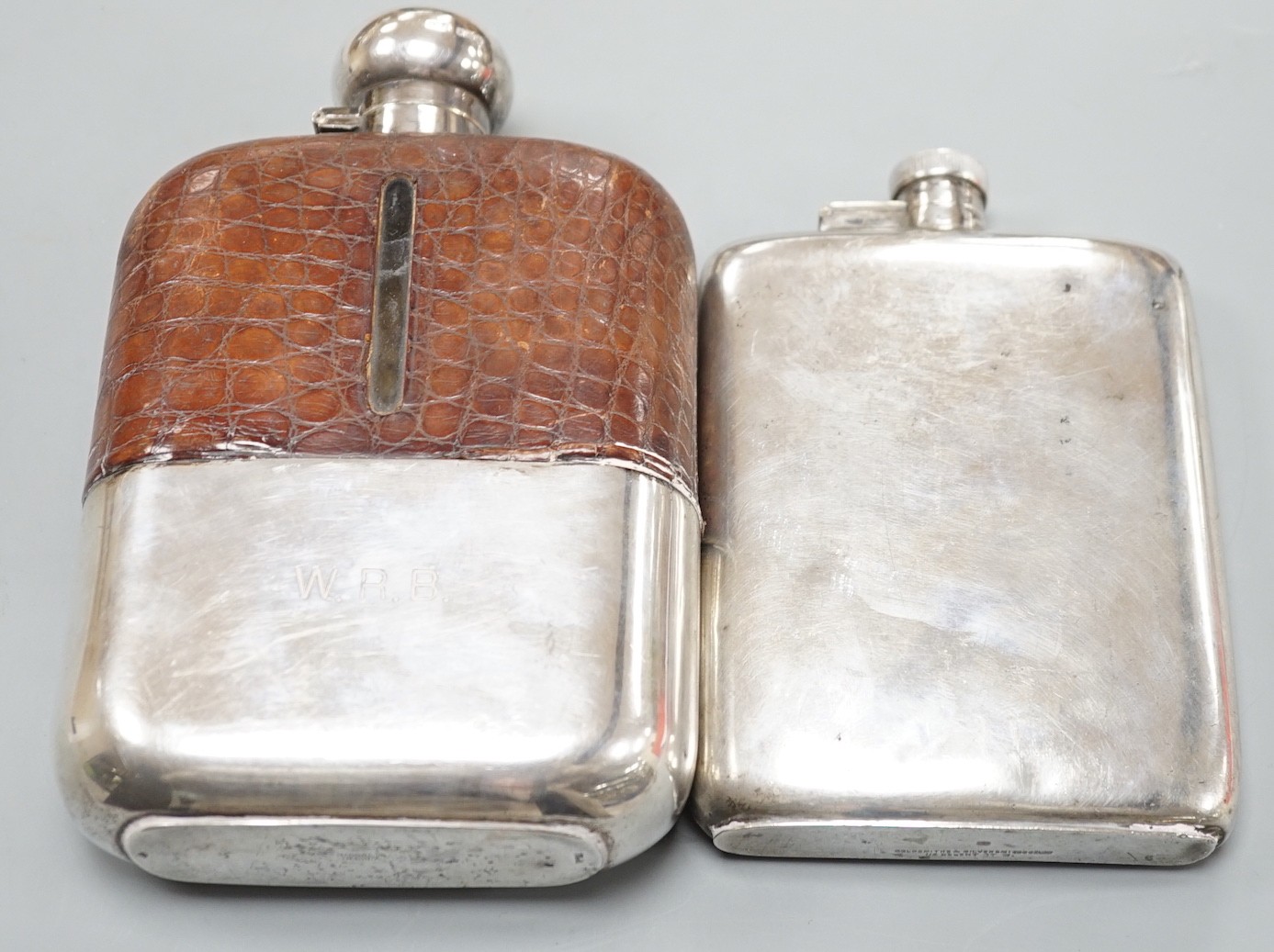 A George VI silver hip flask, Goldsmiths & Silversmiths Co Ltd, London, 1938, 15.4cm, 7.6oz and a - Image 3 of 6