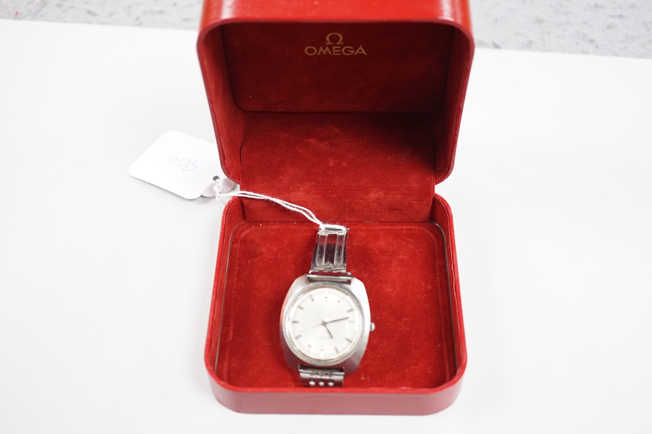 A gentleman's 1970's? stainless steel Omega Electronic wrist watch, on associated steel bracelet, - Image 4 of 5