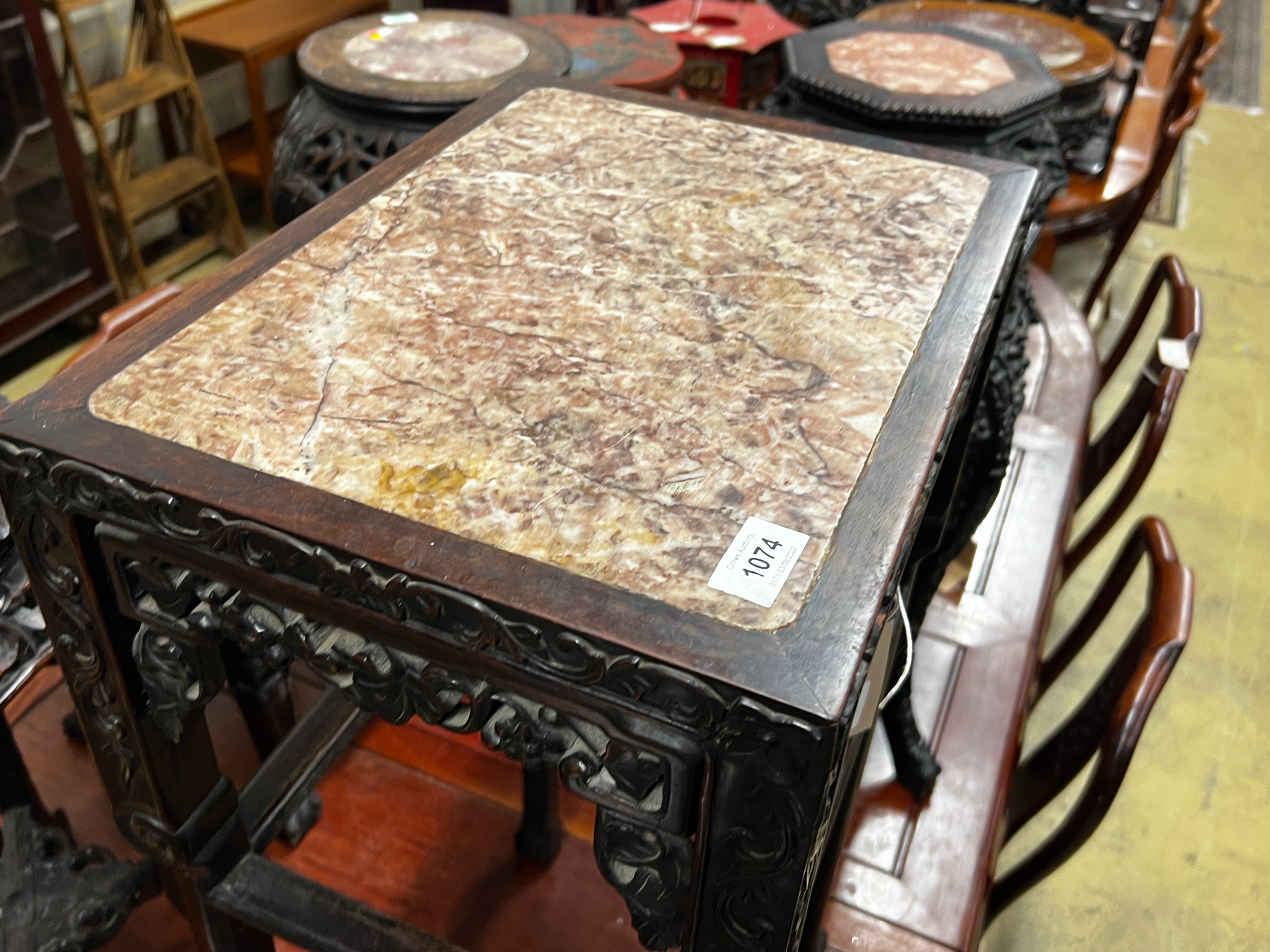 A Chinese marble top carved hongmu vase stand, width 42cm, depth 32cm, height 80cm - Image 5 of 5