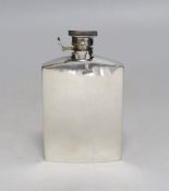 A George VI silver hip flask(a.f.) Birmingham, 1937, 13.5cm, 5.8oz.