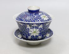 A Chinese enamalled porcelain bowl cover and stand, 10cms high