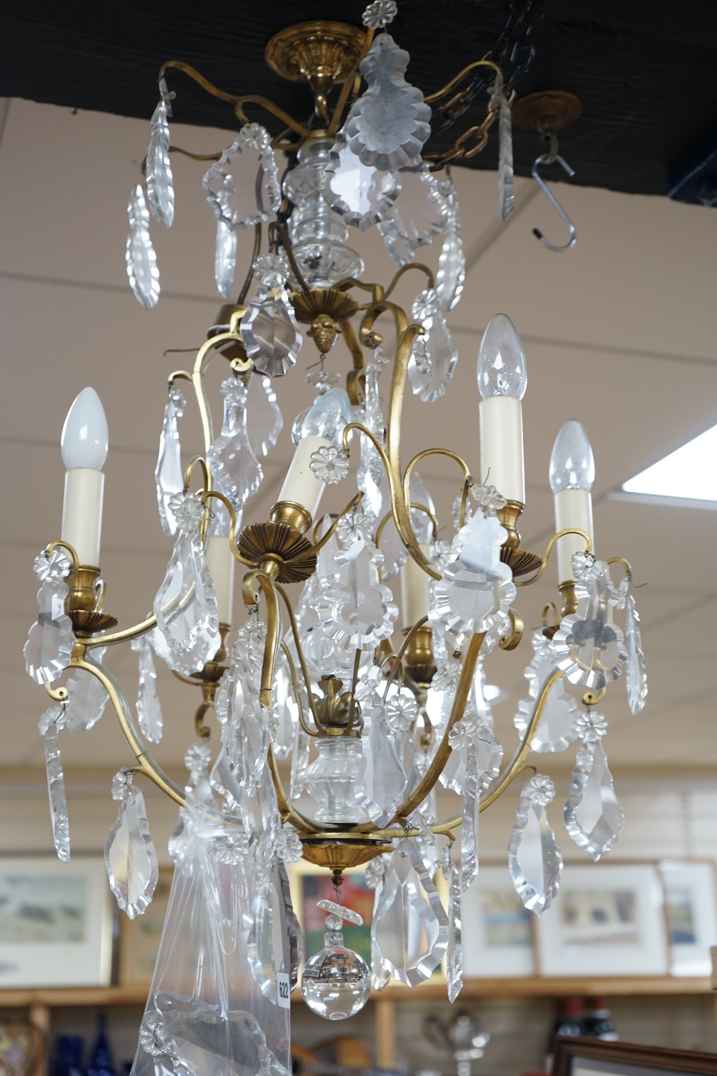 A late 19th/early 20th century French ormolu and lustre hung chandelier, drop approximately 70cm - Bild 3 aus 11