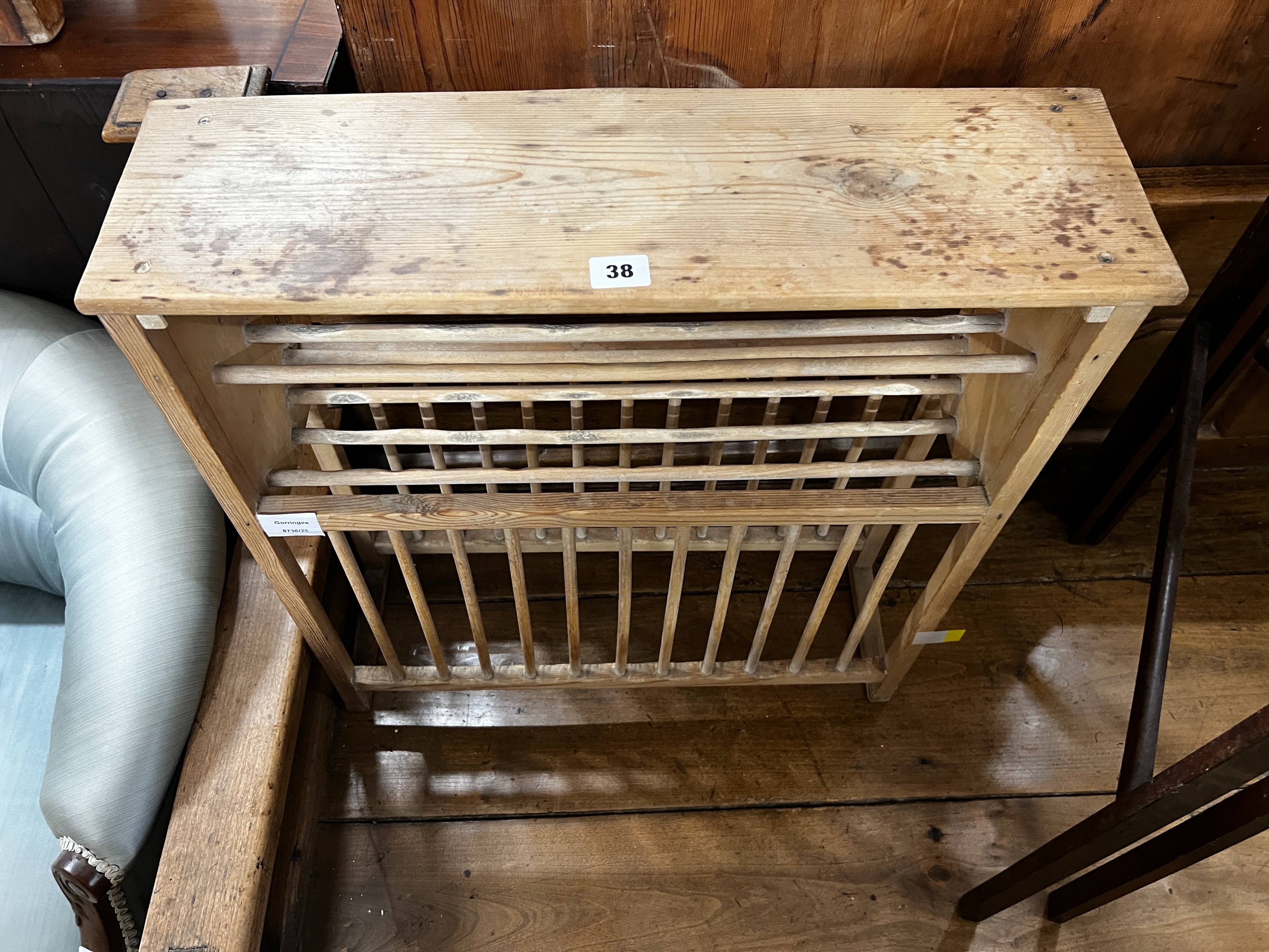 A 19th century provincial pine plate rack, width 57cm, depth 17cm, height 60cm - Image 2 of 3