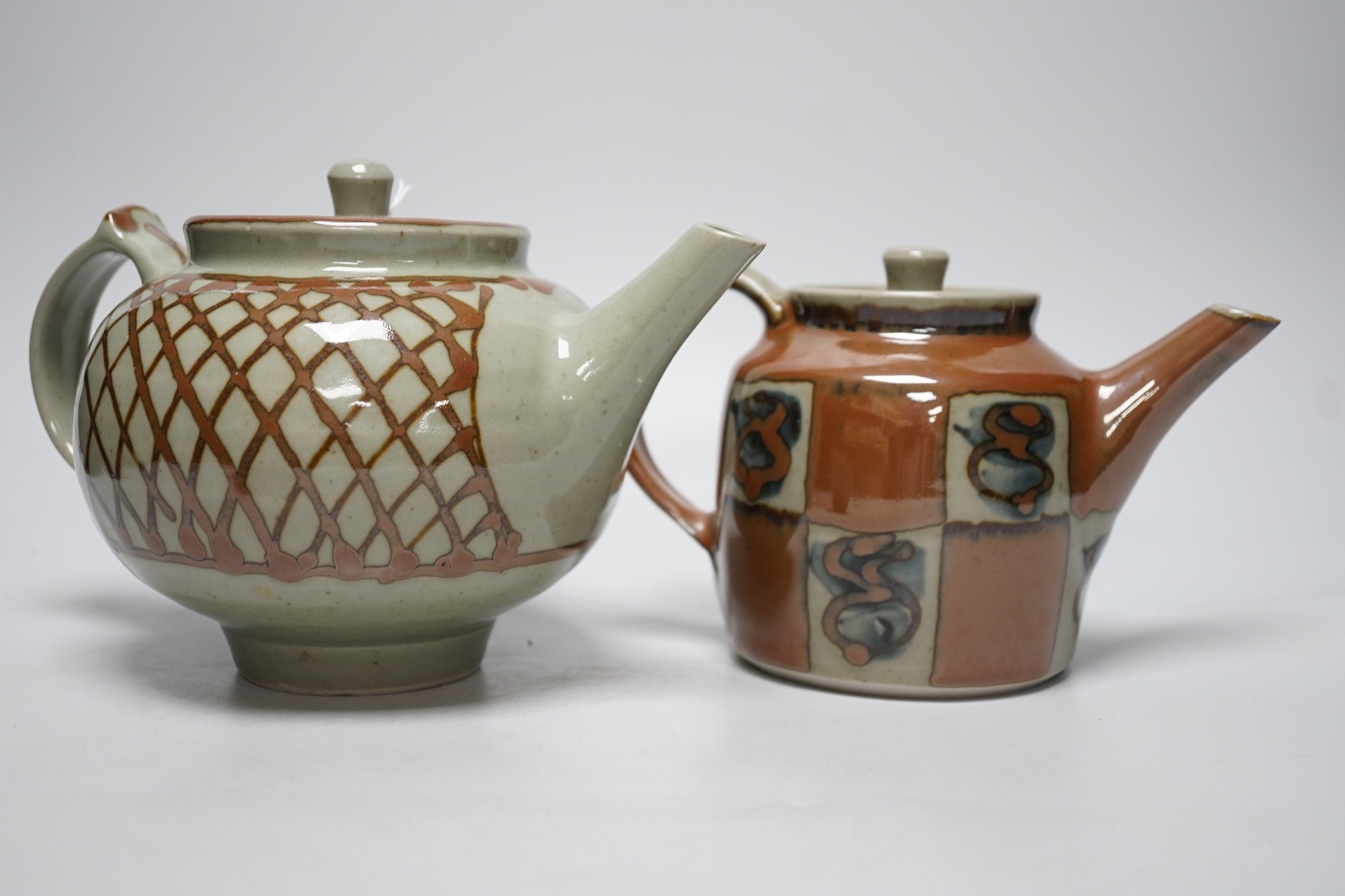 David Frith Brookhouse studio pottery: two teapots and a sugar bowl - Image 6 of 6