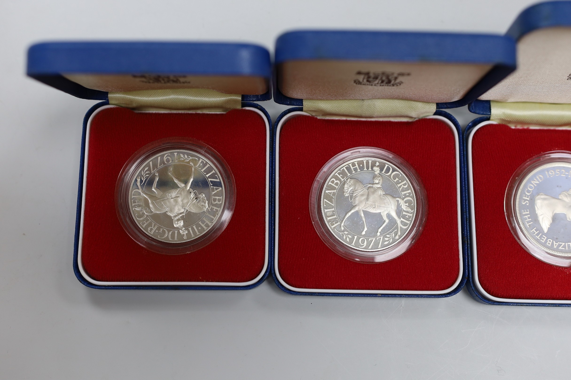 Royal Mint proof silver coins - three QEII UK Silver Jubilee crowns and four Commonwealth crowns ( - Image 2 of 5