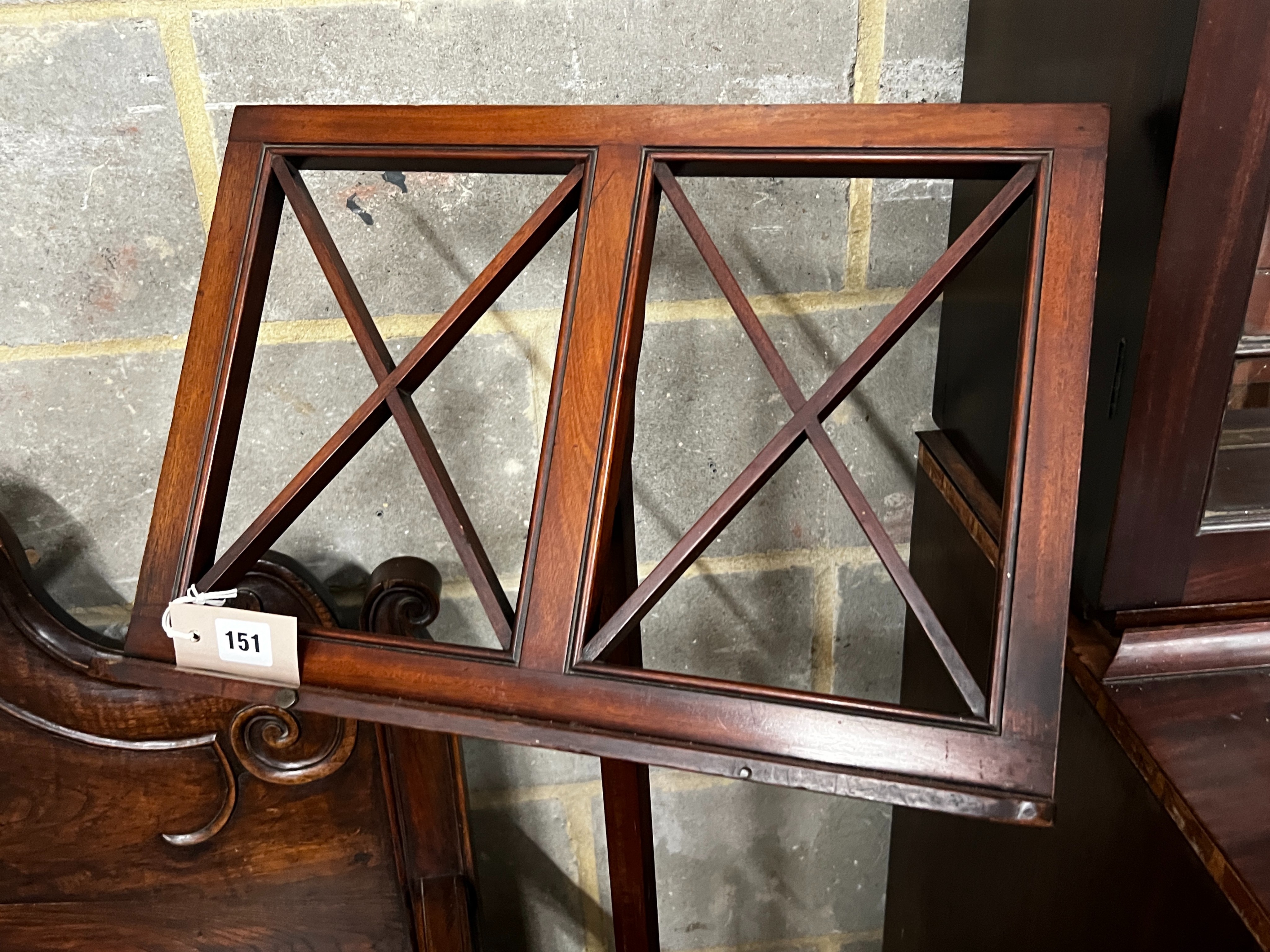 A Victorian style mahogany telescopic adjustable music stand - Image 2 of 3