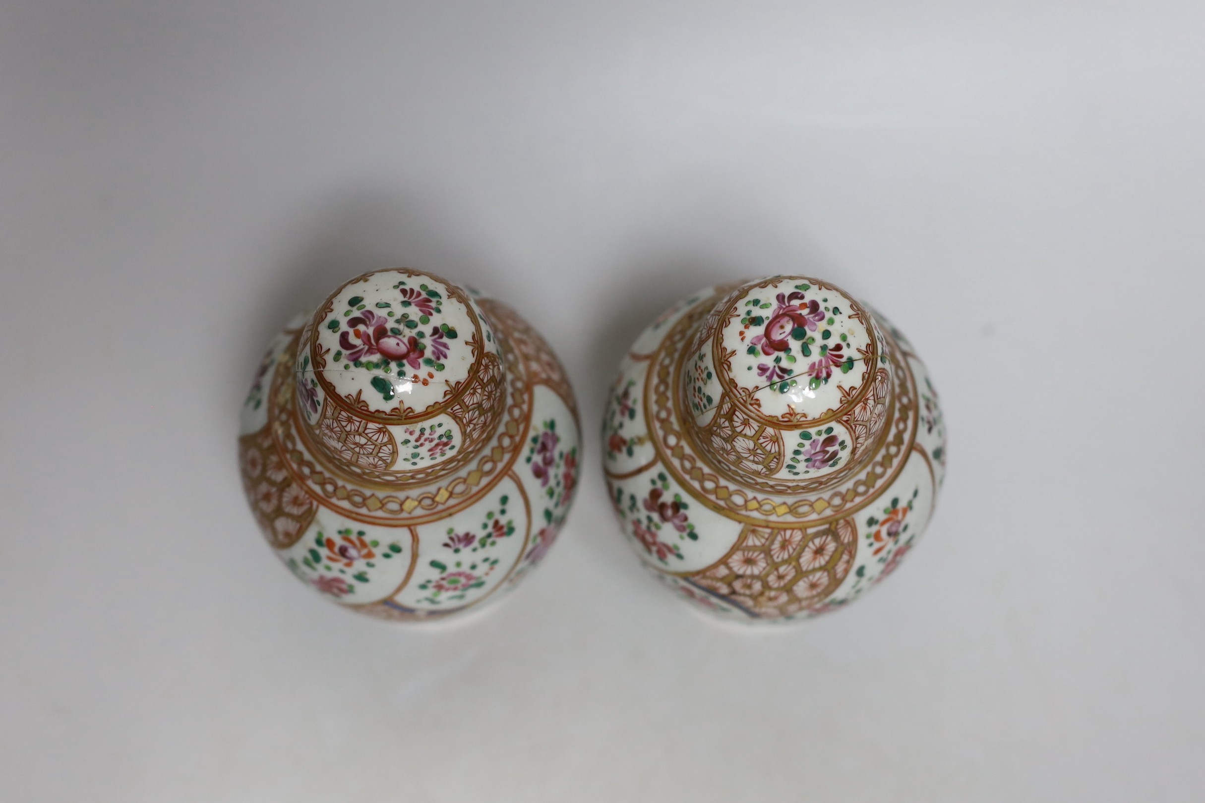 A pair of 19th century Samson of Paris jars and covers, 14cm - Image 3 of 5