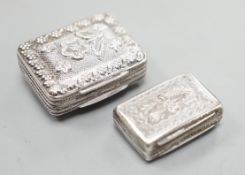 A George IV silver vinaigrette, embossed with flowers and flower heads, Ledsam & Vale?,