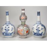 A Chinese famille verte octagonal double gourd vase, together with a pair of Chinese blue and